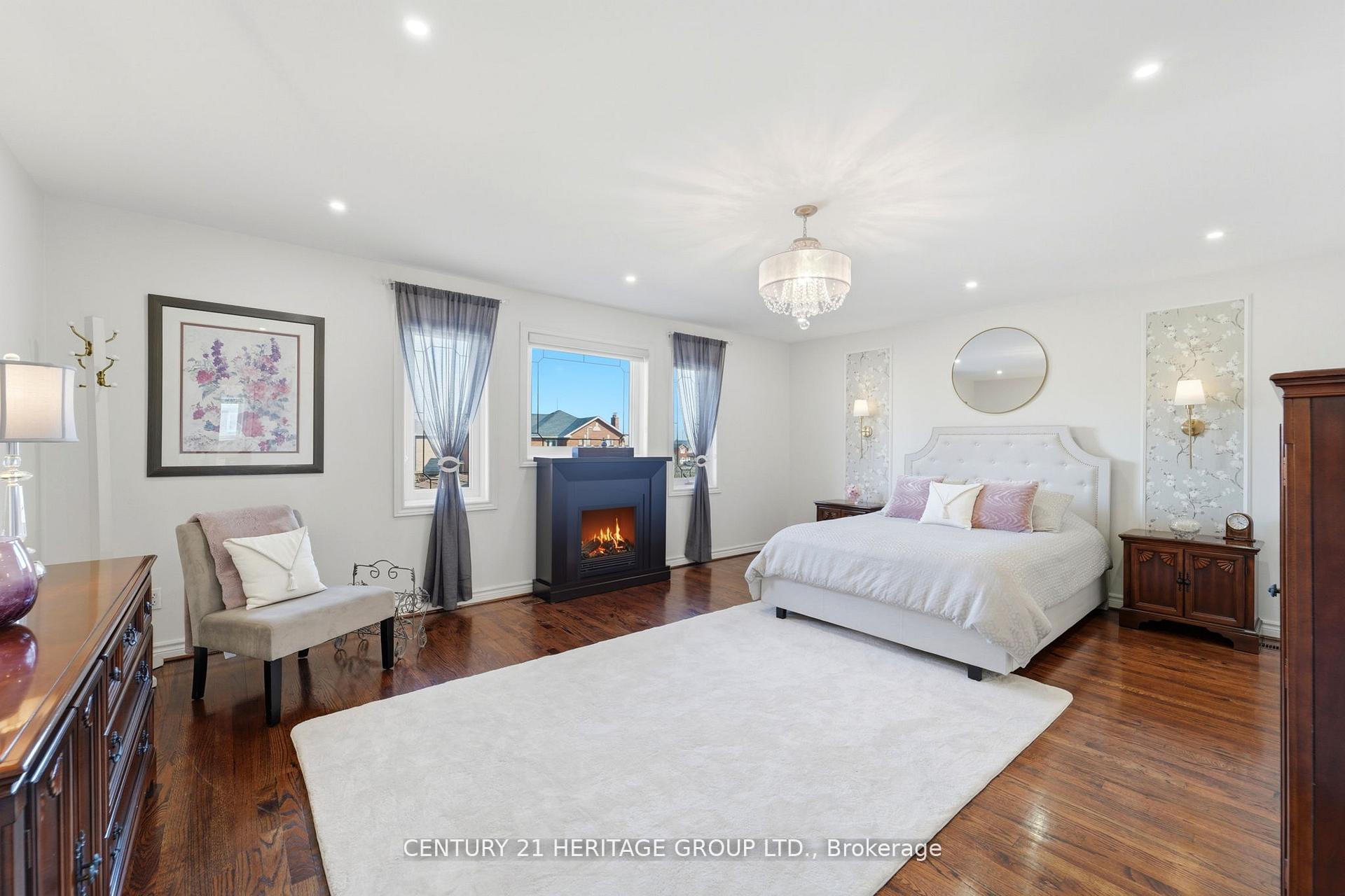 Photo 25 of 12 Lavinio Court, Vaughan, Maple — HOMEH
