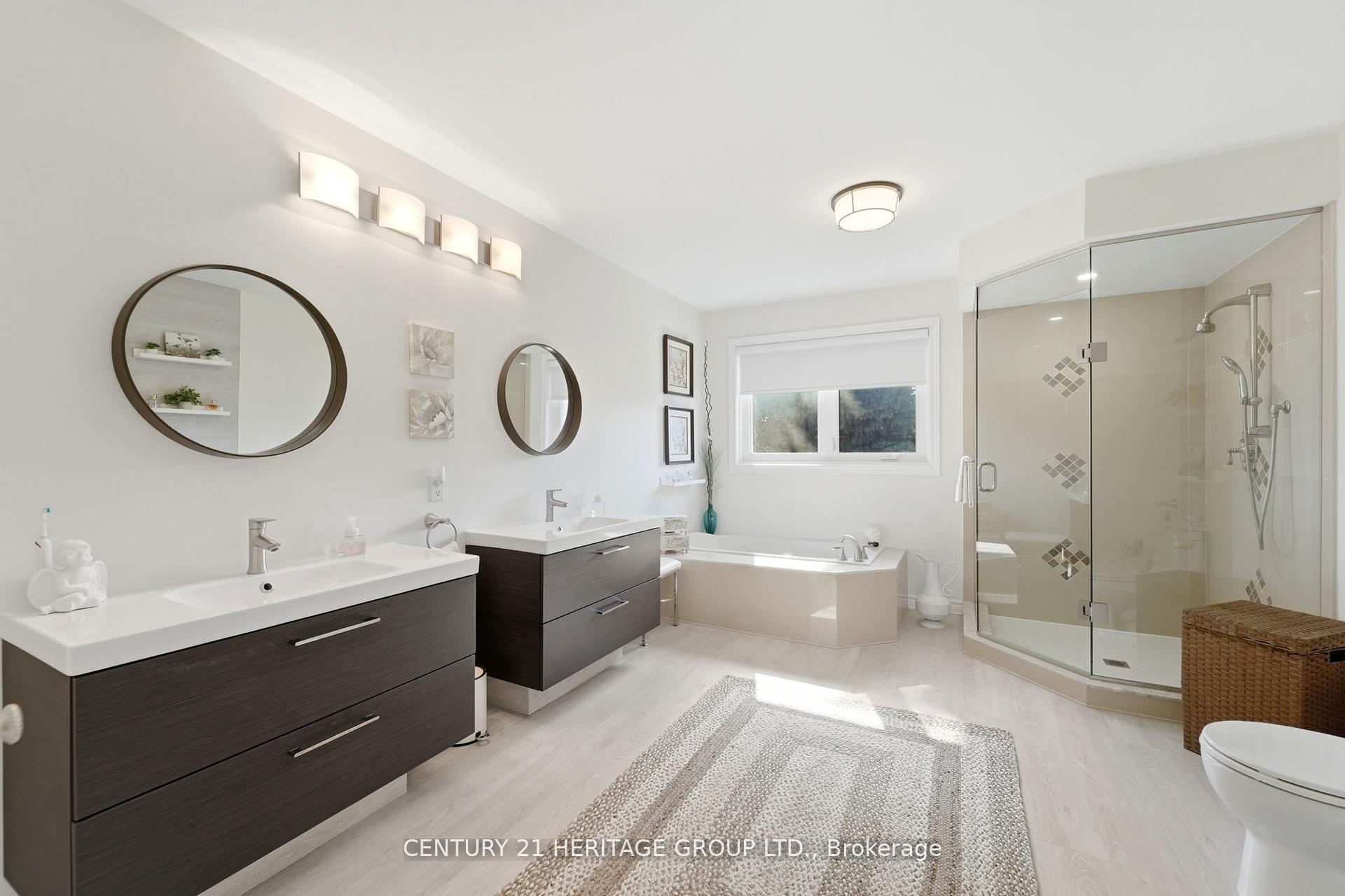 Photo 27 of 12 Lavinio Court, Vaughan, Maple — HOMEH