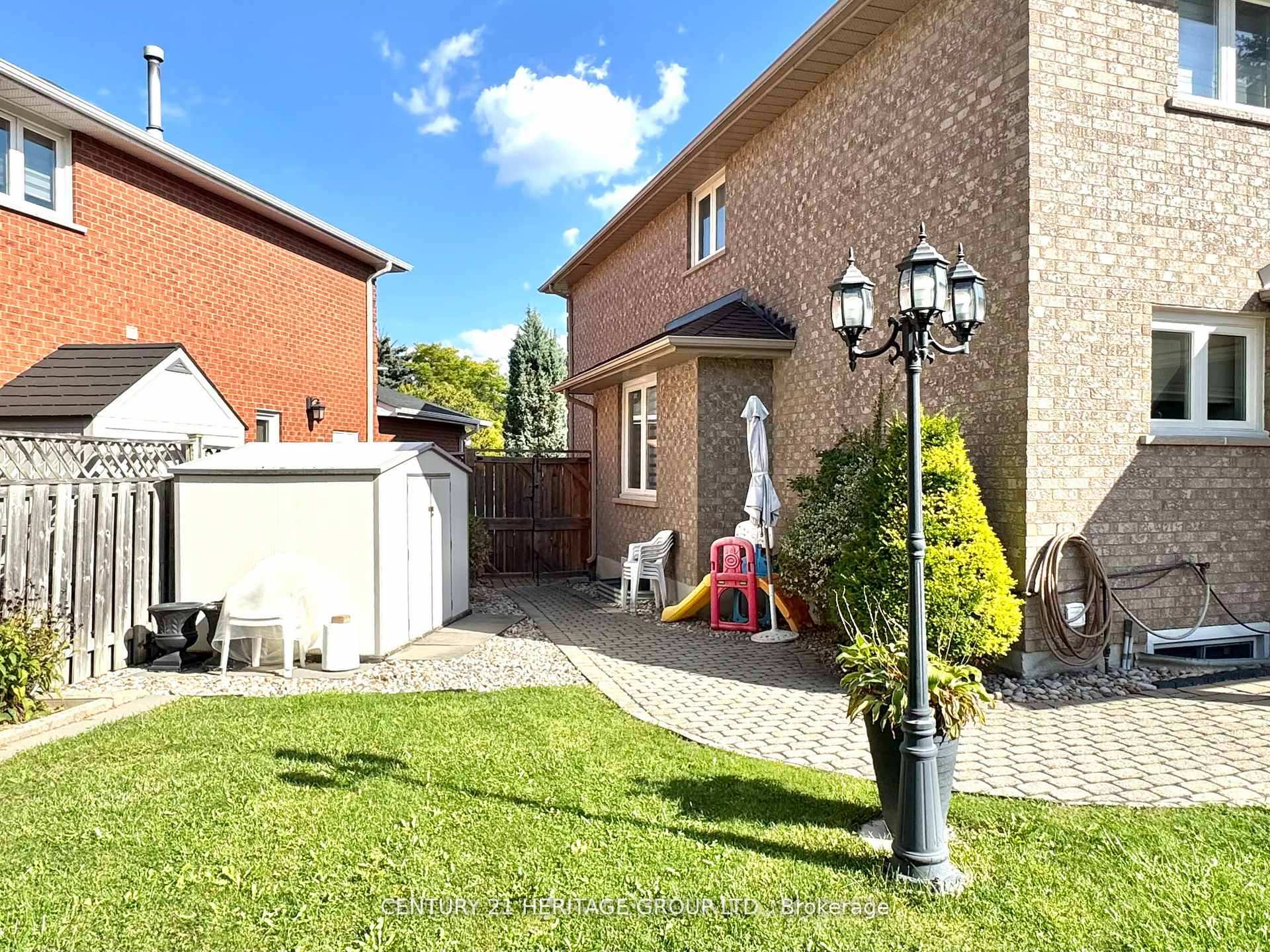Photo 50 of 12 Lavinio Court, Vaughan, Maple — HOMEH