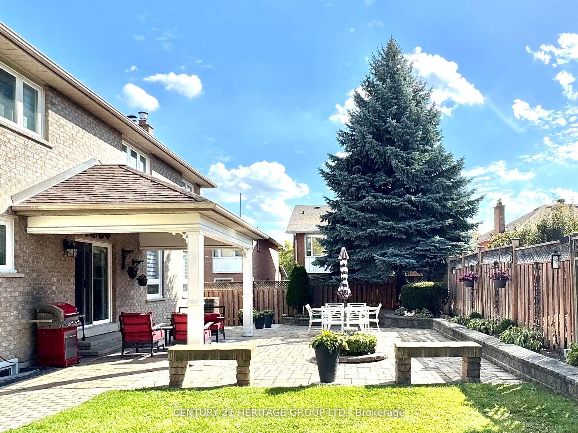 Photo 51 of 12 Lavinio Court, Vaughan, Maple — HOMEH