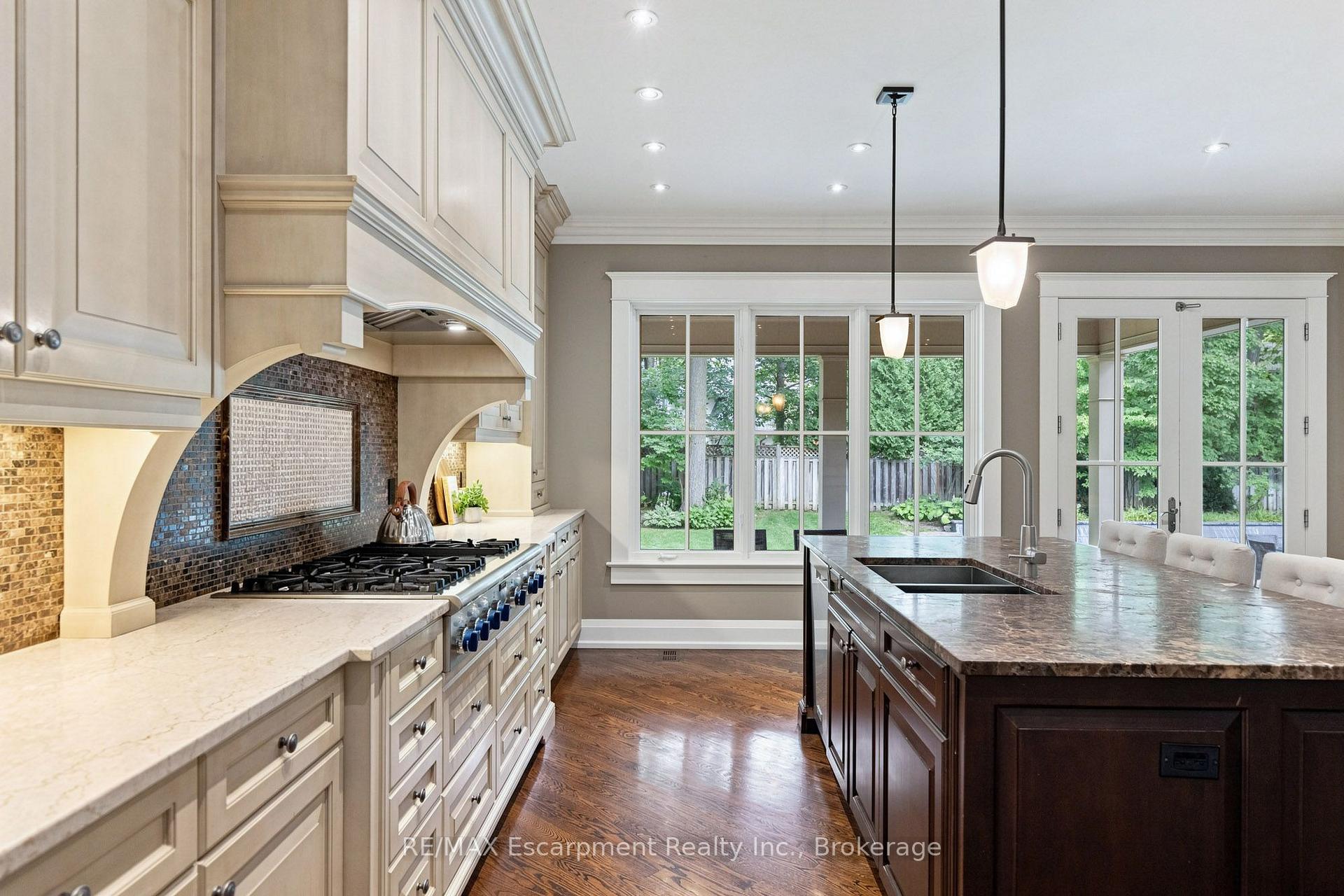 Photo 21 of 411 Wedgewood Drive, Oakville, Morrison — HOMEH