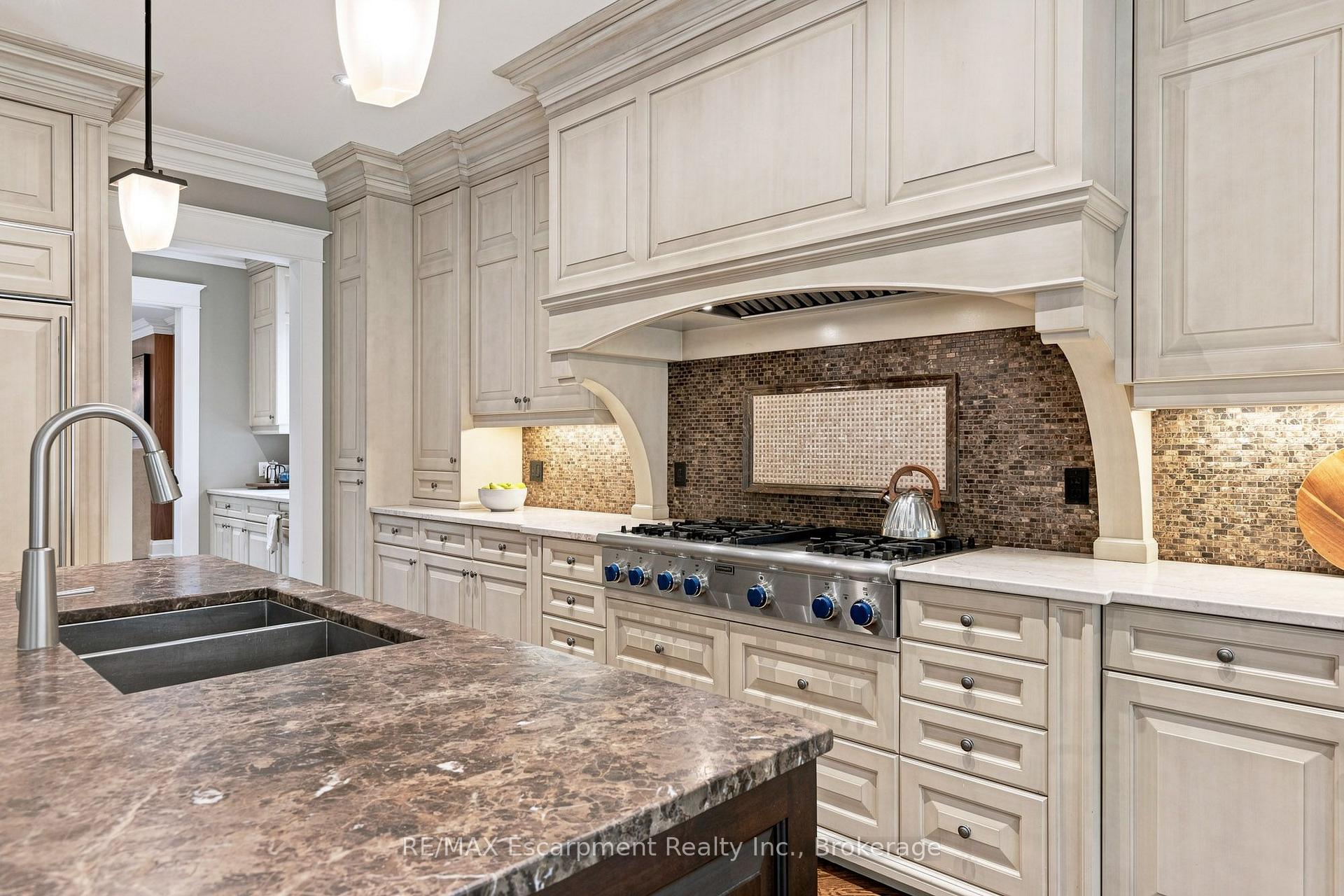 Photo 22 of 411 Wedgewood Drive, Oakville, Morrison — HOMEH