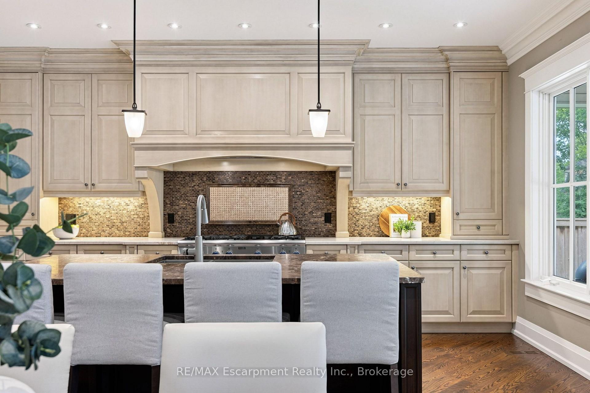 Photo 23 of 411 Wedgewood Drive, Oakville, Morrison — HOMEH