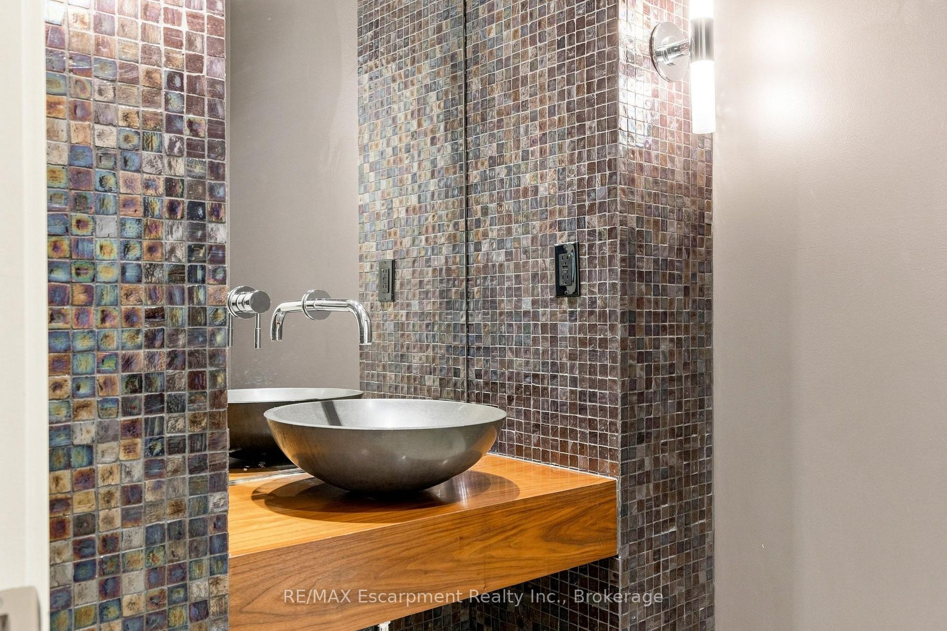 Photo 29 of 411 Wedgewood Drive, Oakville, Morrison — HOMEH