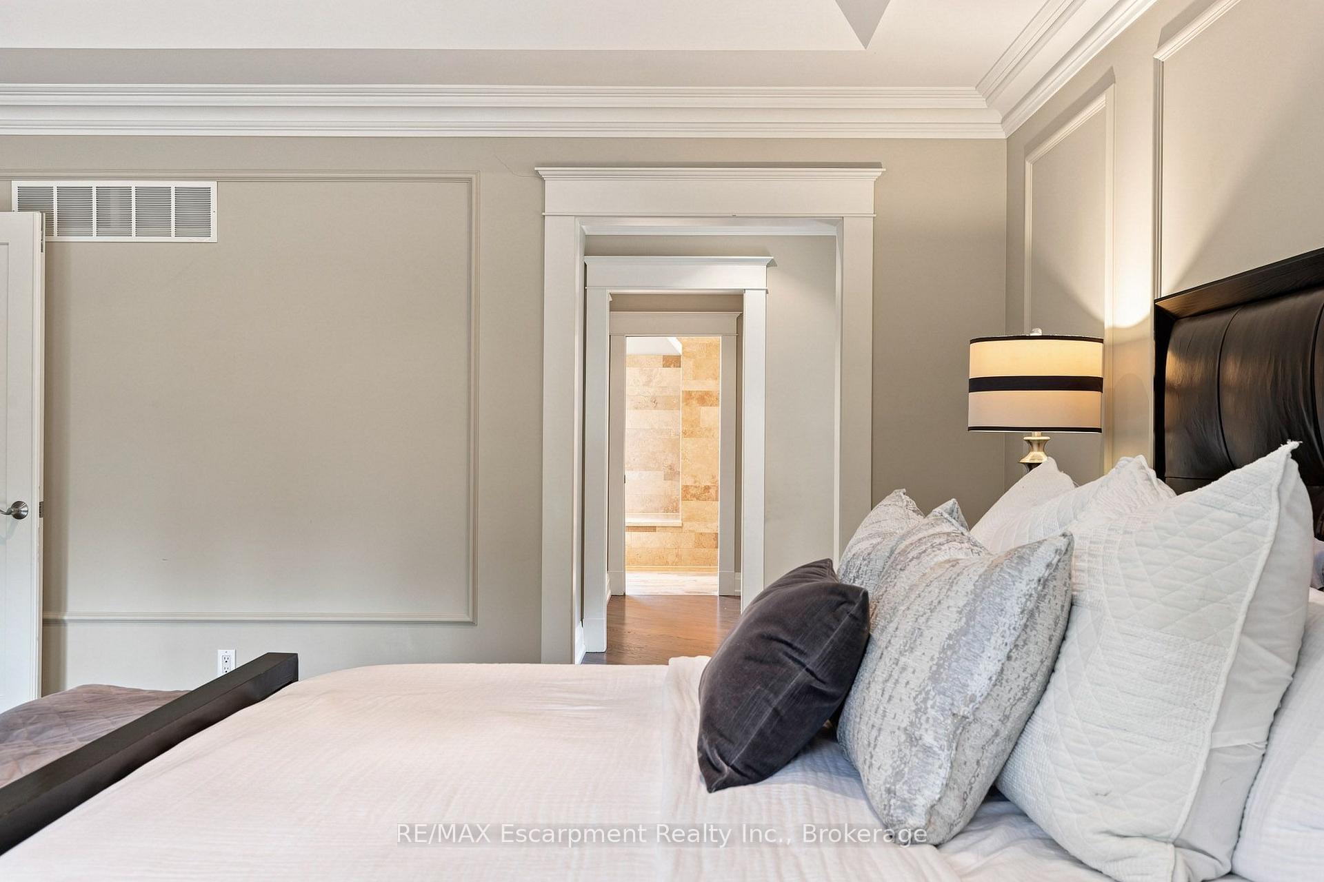 Photo 35 of 411 Wedgewood Drive, Oakville, Morrison — HOMEH