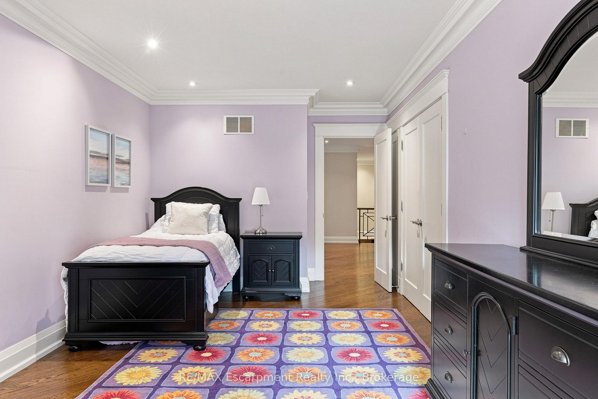 Photo 43 of 411 Wedgewood Drive, Oakville, Morrison — HOMEH