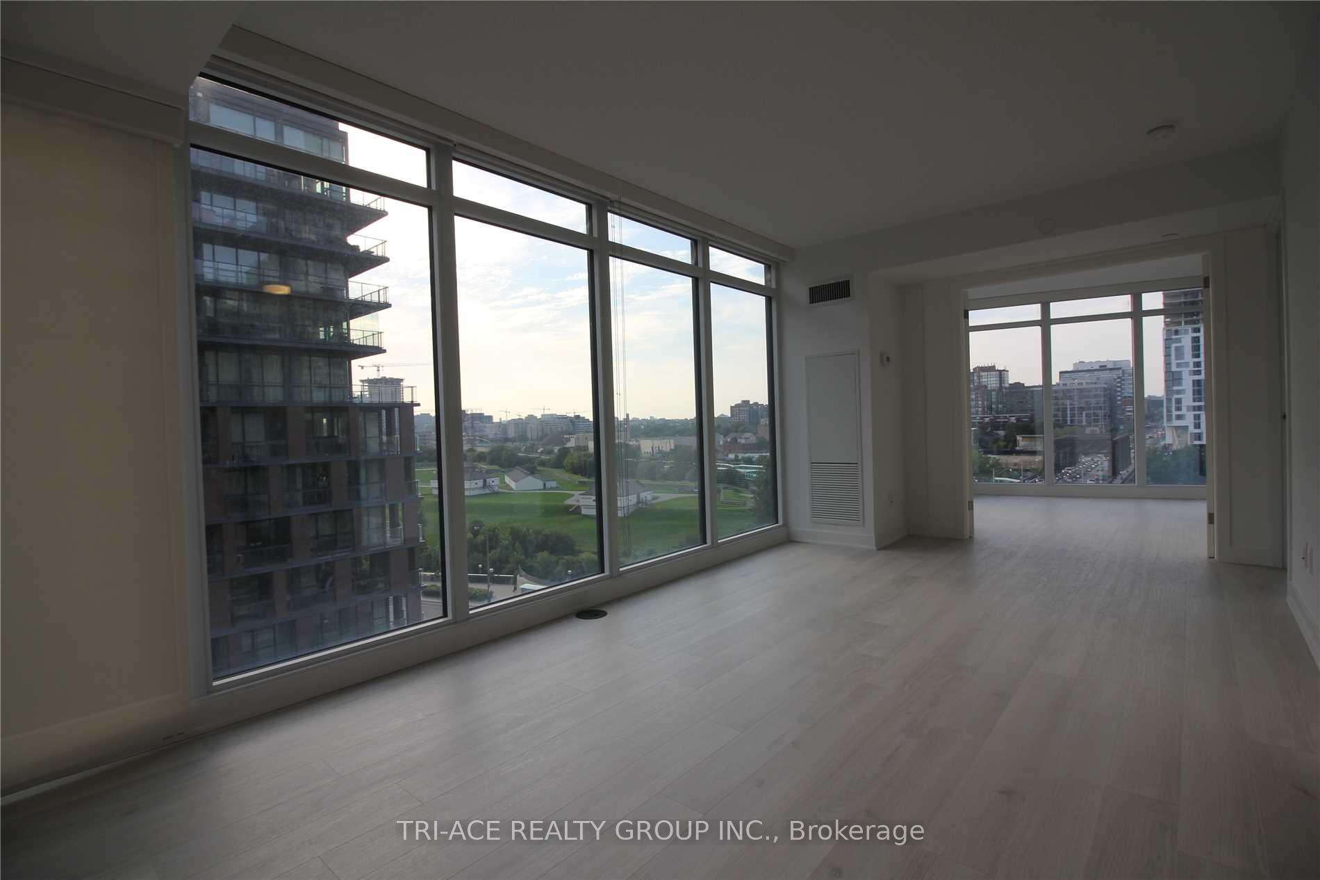 Photo 5 of Unit 803, 80 Queens Wharf Road, Toronto, Waterfront Communities — HOMEH