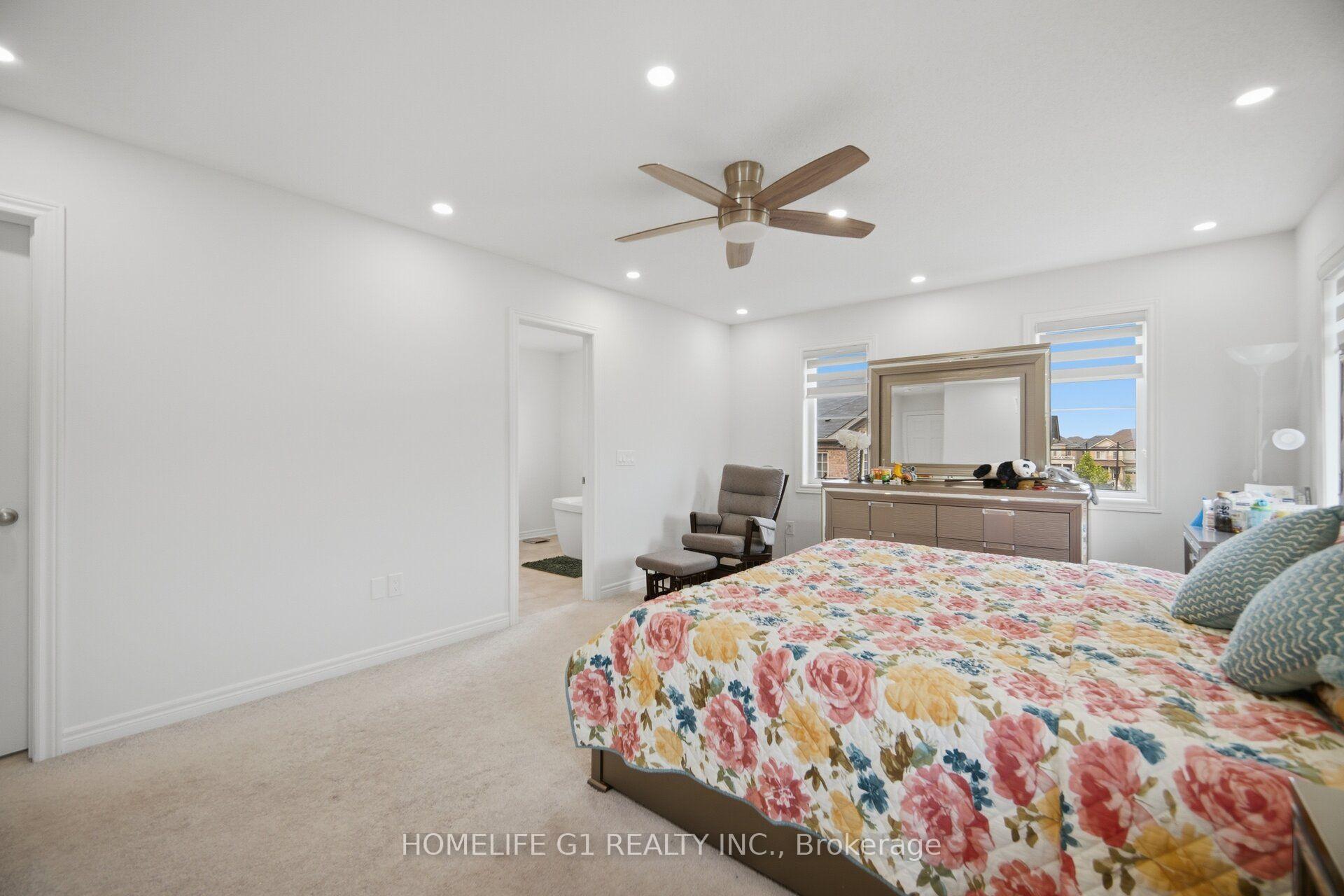Photo 21 of 129 Holbrook Court, Milton, Ford — HOMEH