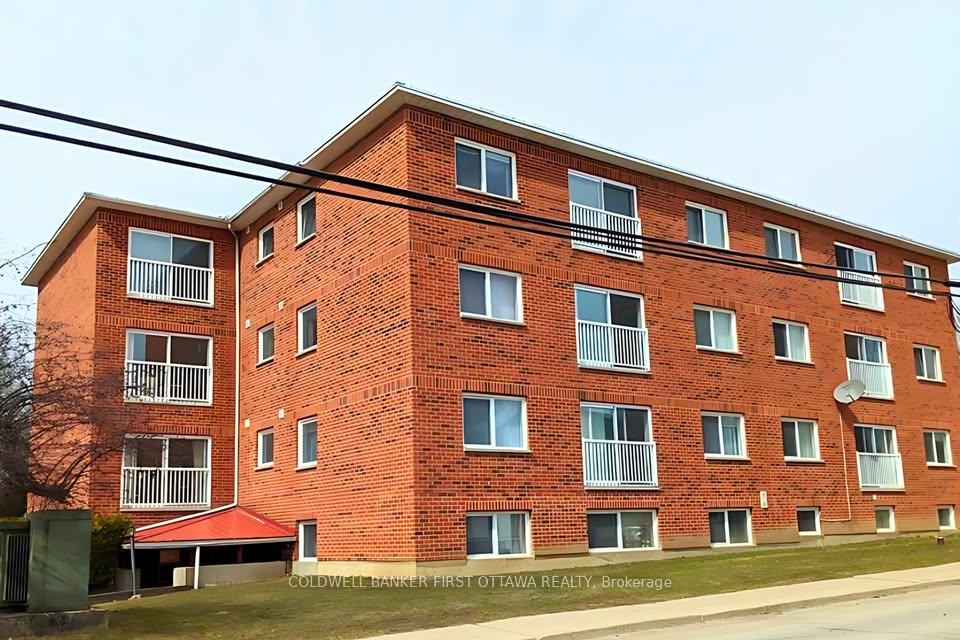Photo 1 of Unit 2, 2 Rideau Street, Westport, Westport — HOMEH
