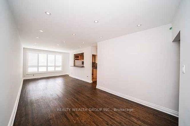 Photo 1 of 271 McConvey Drive, Richmond Hill, Crosby — HOMEH