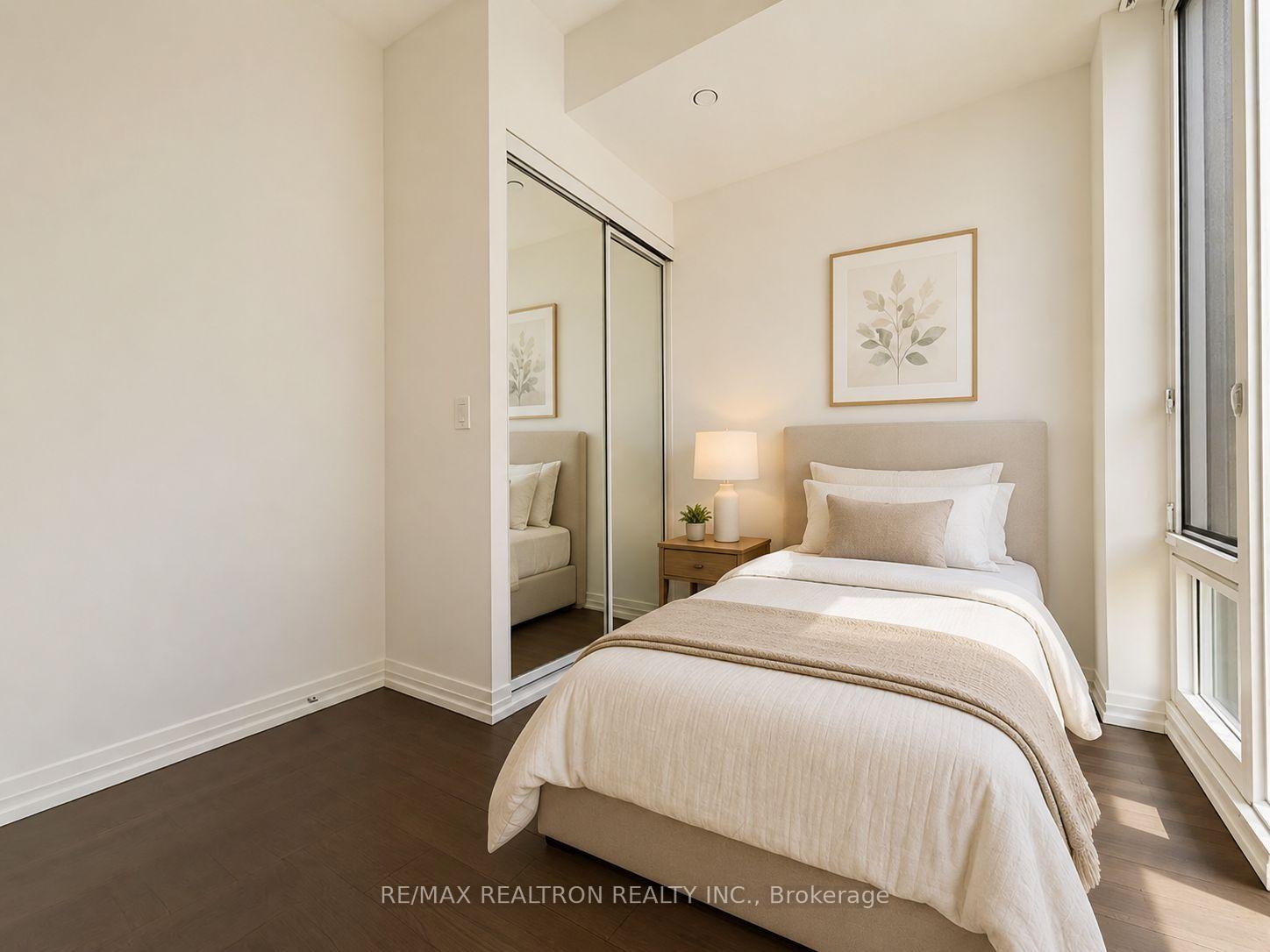 Photo 11 of Unit 4303, 8 Widmer Street, Toronto, Waterfront Communities — HOMEH