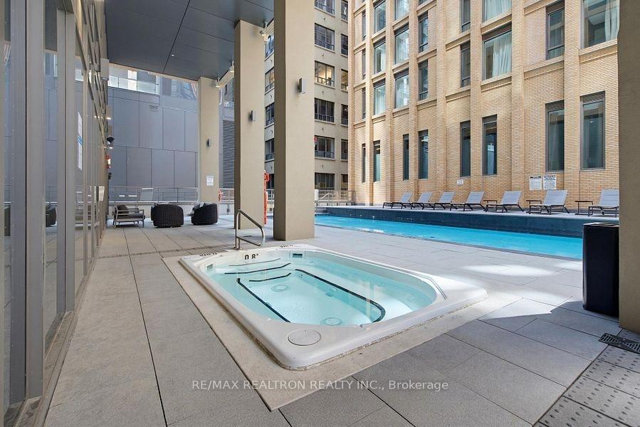 Photo 18 of Unit 4303, 8 Widmer Street, Toronto, Waterfront Communities — HOMEH