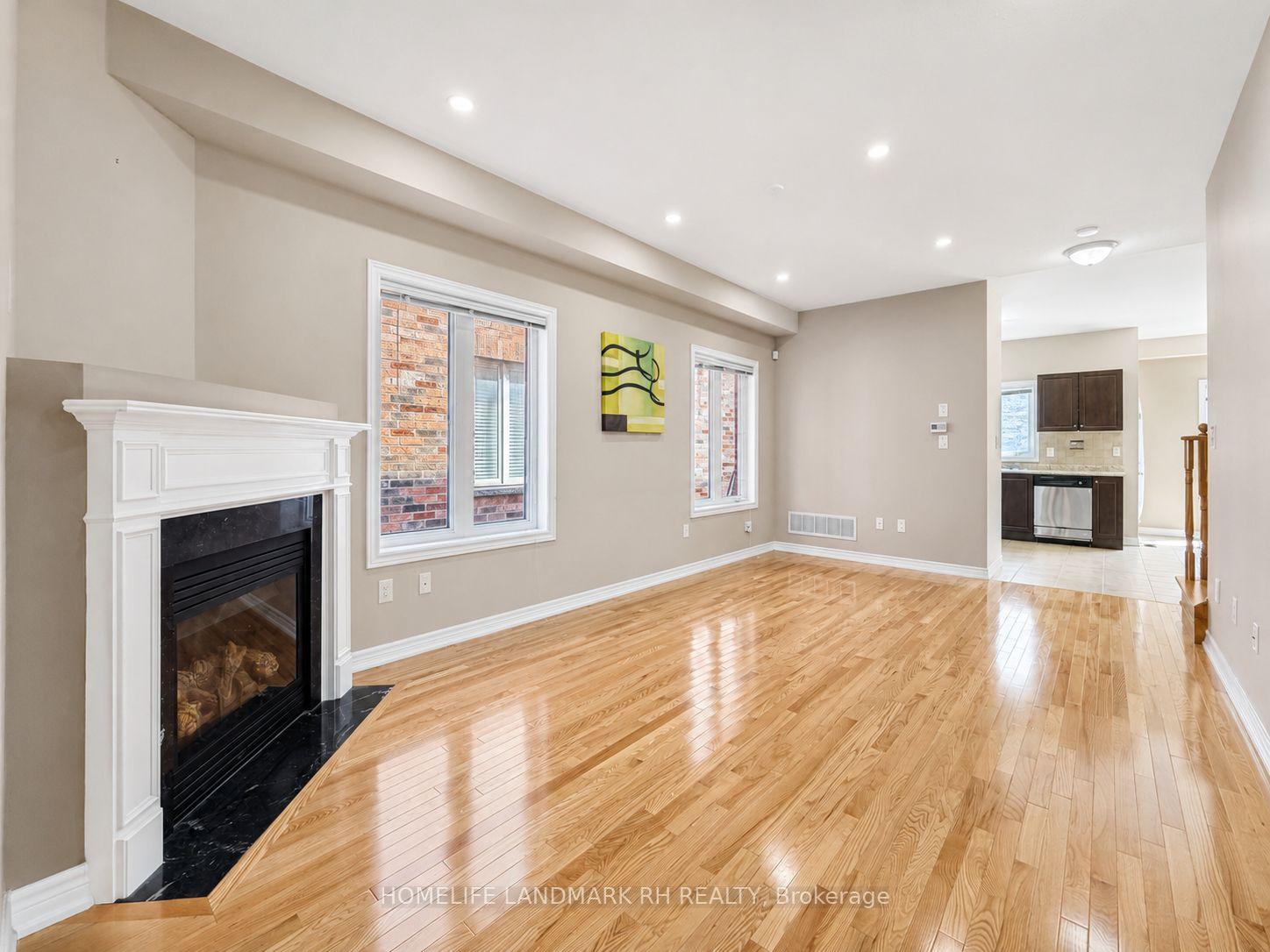 Photo 4 of 45 Ivory Silk Drive, Markham, Cathedraltown — HOMEH