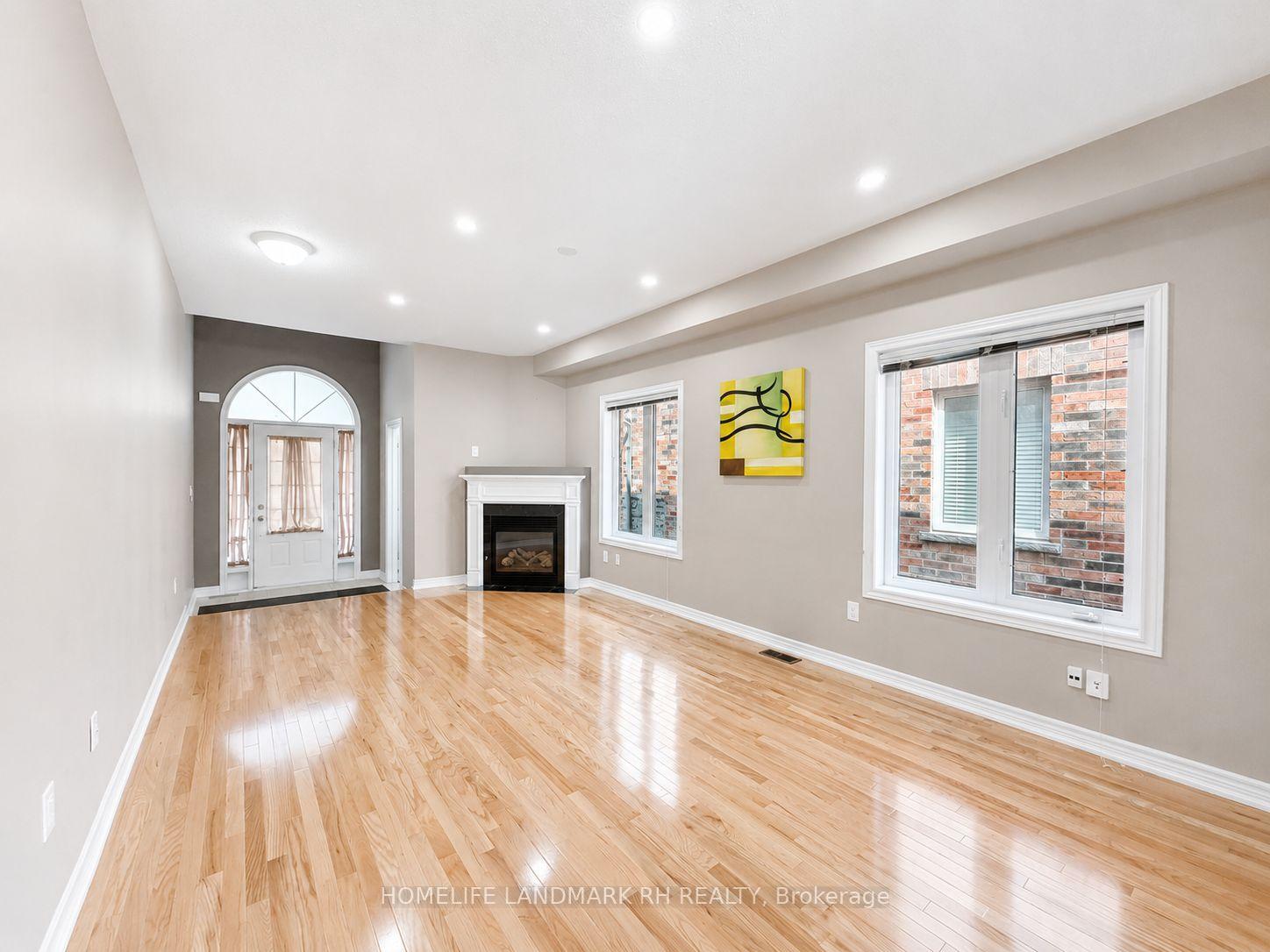 Photo 5 of 45 Ivory Silk Drive, Markham, Cathedraltown — HOMEH