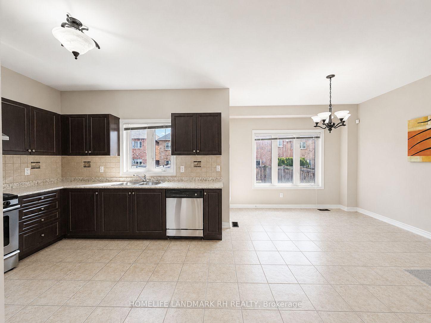 Photo 10 of 45 Ivory Silk Drive, Markham, Cathedraltown — HOMEH