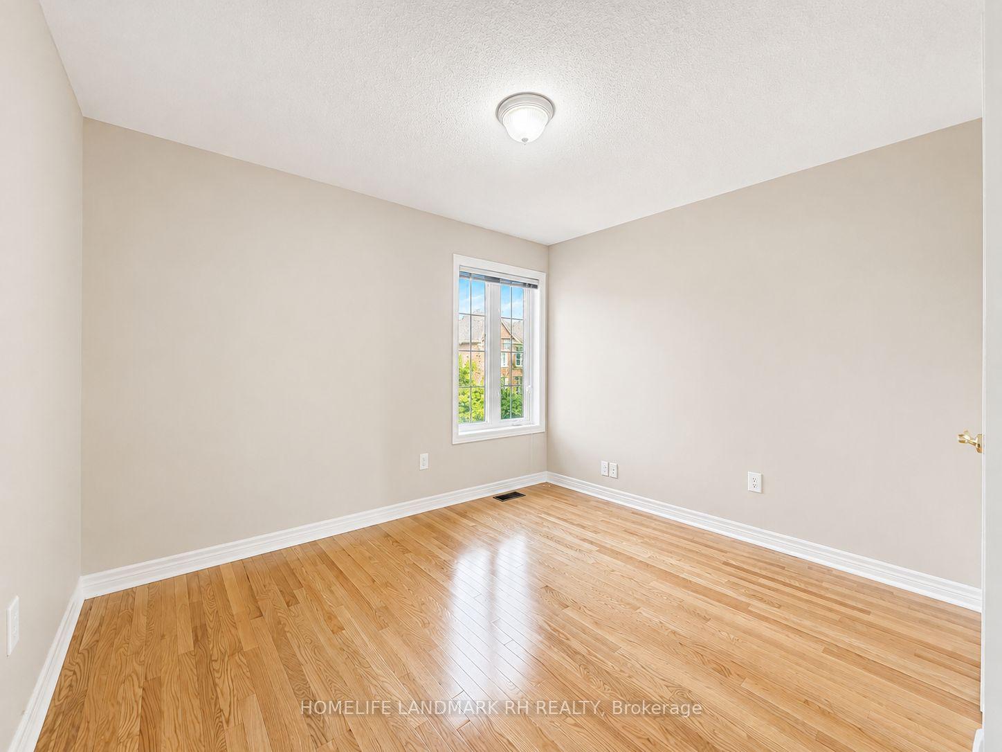 Photo 17 of 45 Ivory Silk Drive, Markham, Cathedraltown — HOMEH