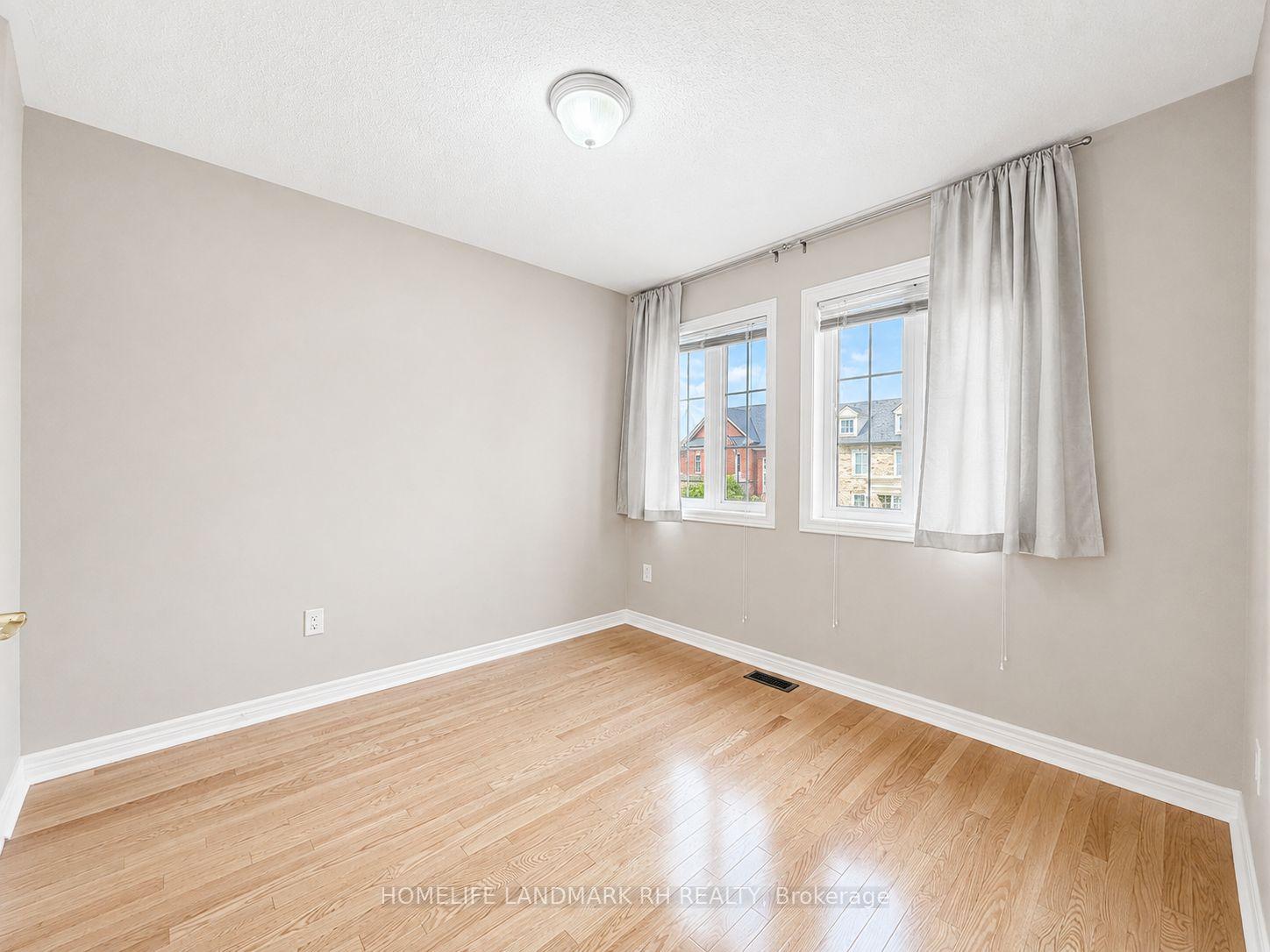 Photo 19 of 45 Ivory Silk Drive, Markham, Cathedraltown — HOMEH