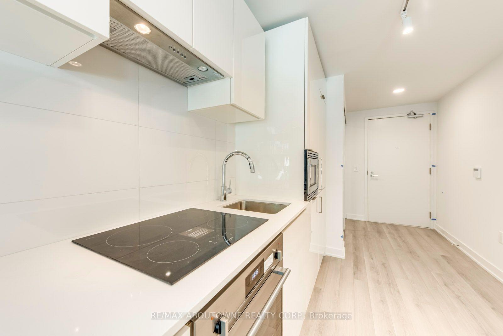 Photo 6 of Unit 1327, 230 Simcoe Street, Toronto, Kensington-Chinatown — HOMEH