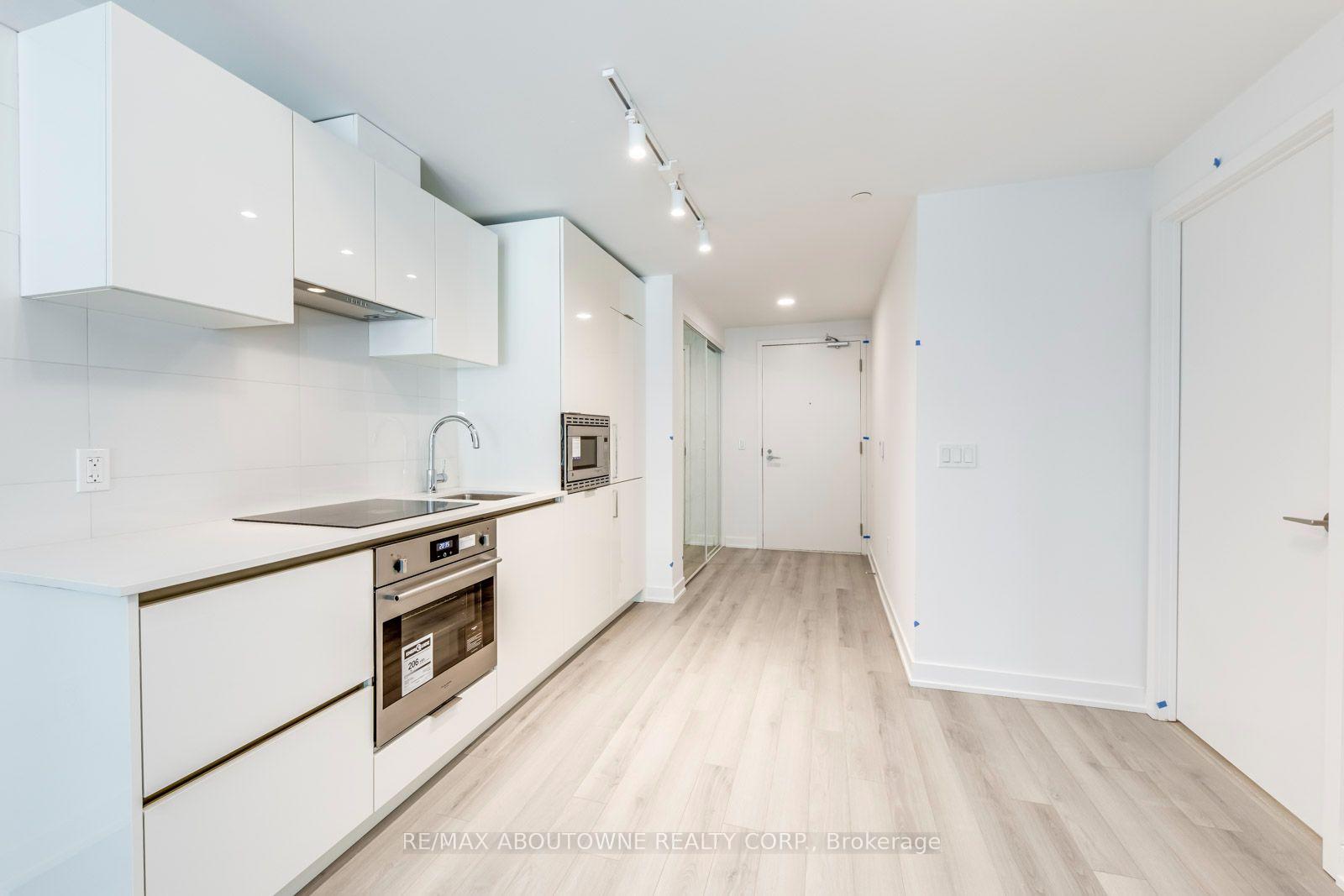 Photo 9 of Unit 1327, 230 Simcoe Street, Toronto, Kensington-Chinatown — HOMEH