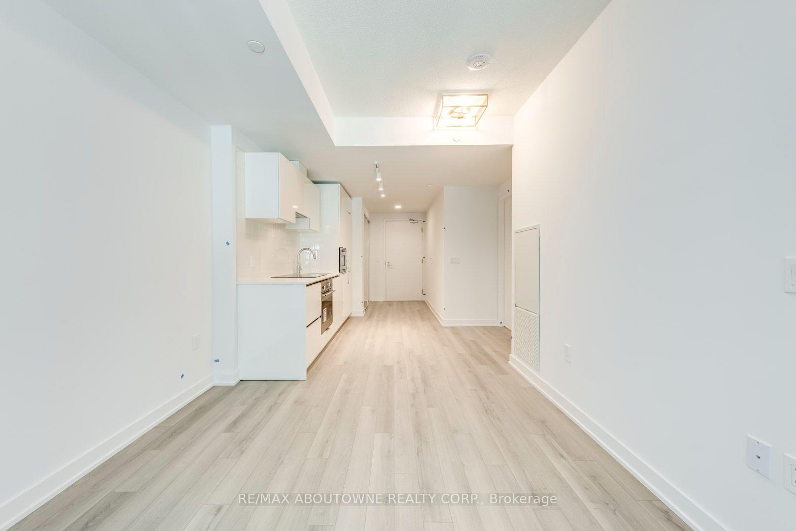 Photo 12 of Unit 1327, 230 Simcoe Street, Toronto, Kensington-Chinatown — HOMEH