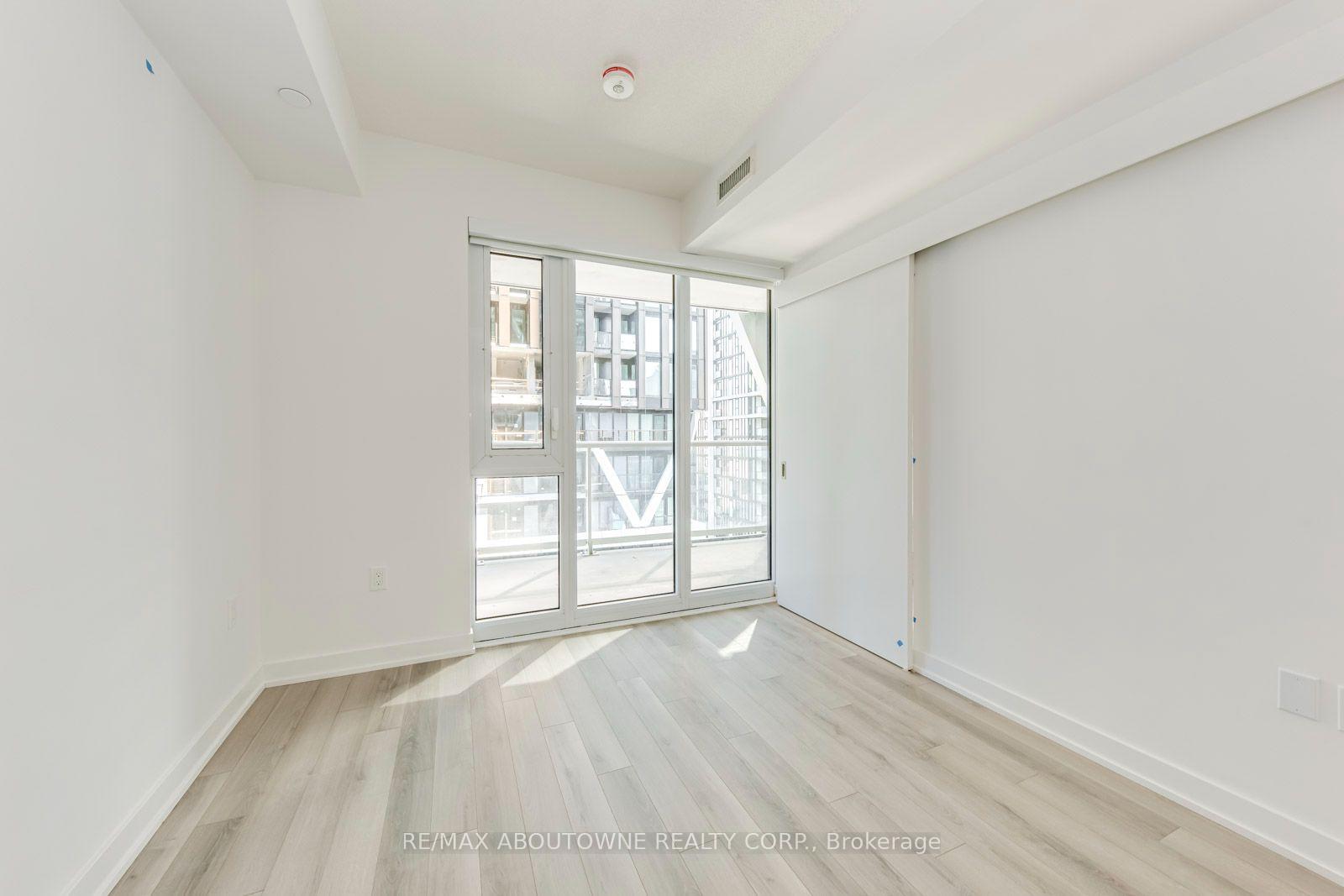 Photo 15 of Unit 1327, 230 Simcoe Street, Toronto, Kensington-Chinatown — HOMEH