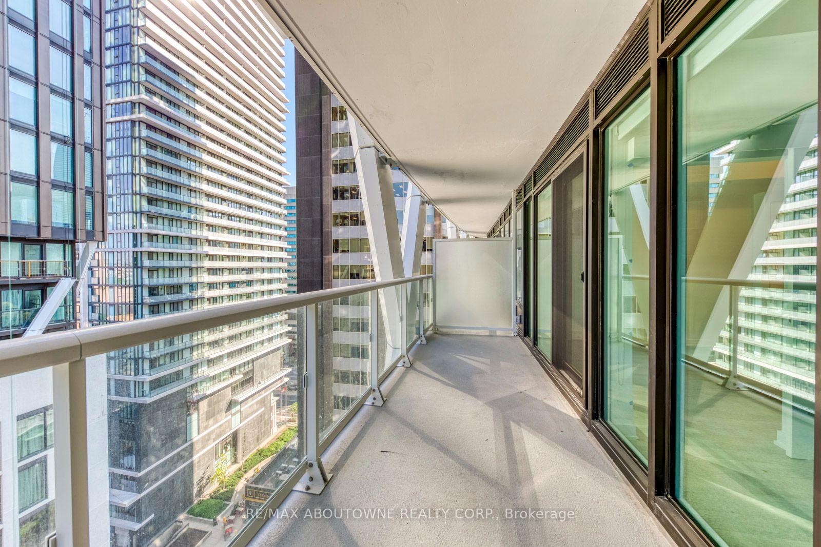 Photo 18 of Unit 1327, 230 Simcoe Street, Toronto, Kensington-Chinatown — HOMEH
