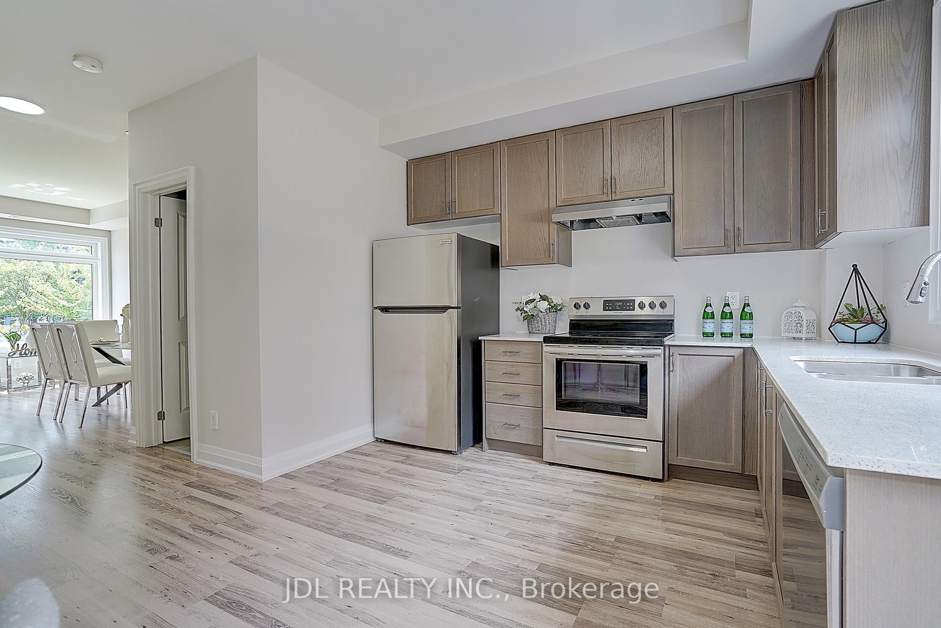 Photo 16 of Unit 119, 370 D Red Maple Road, Richmond Hill, Langstaff — HOMEH