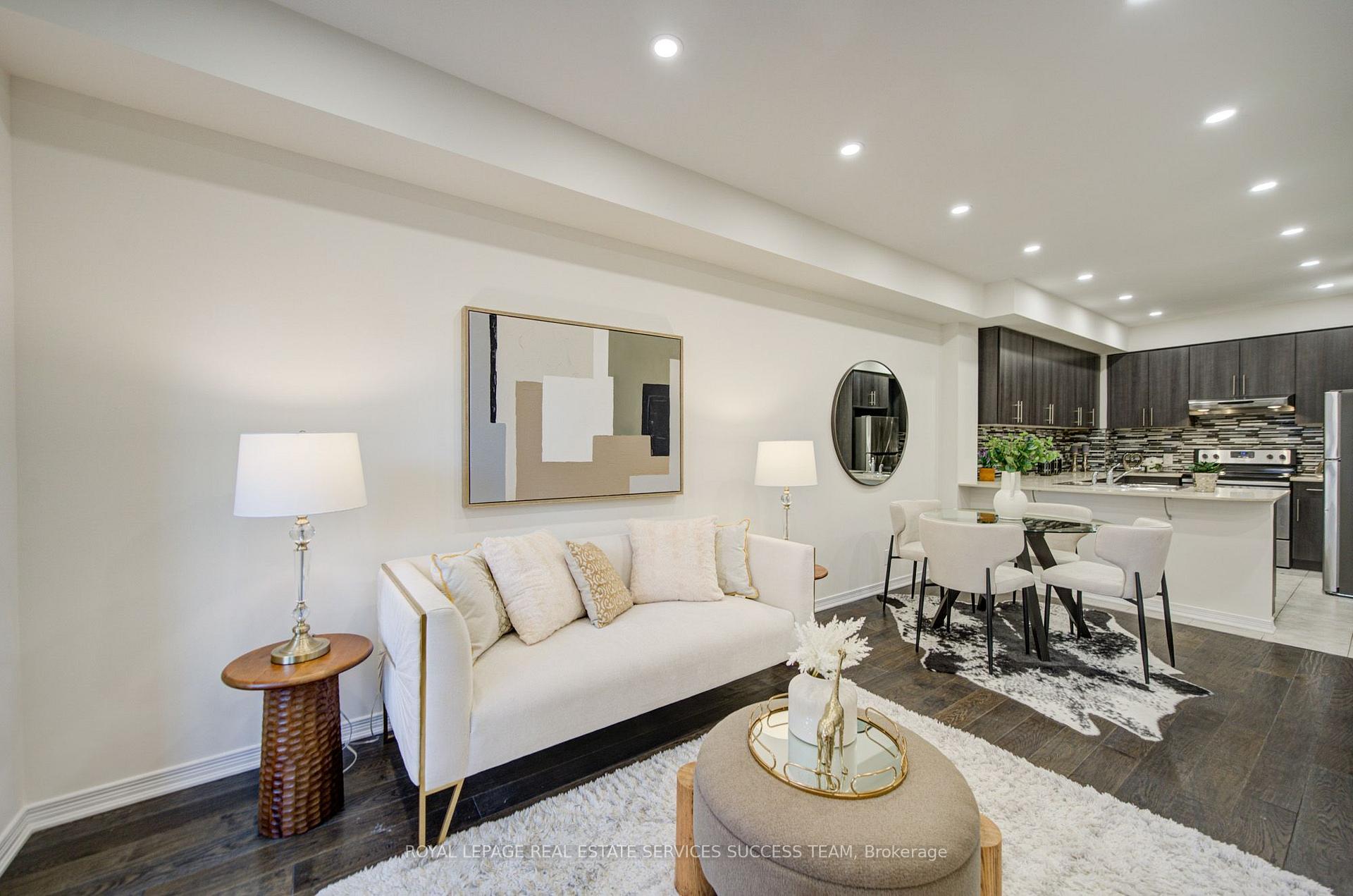 Photo 12 of 45 Ormerod Lane, Richmond Hill, Devonsleigh — HOMEH