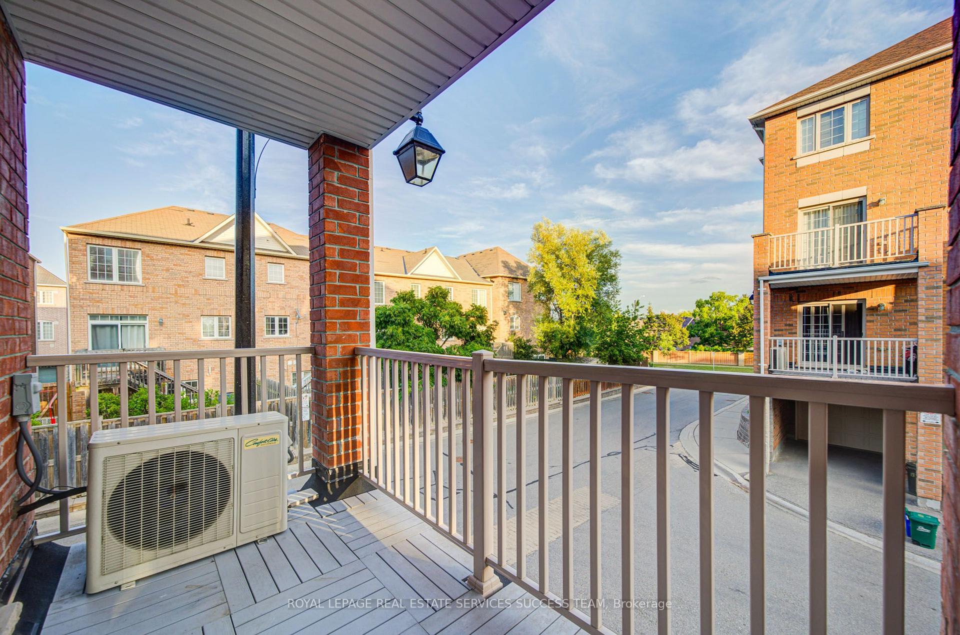 Photo 19 of 45 Ormerod Lane, Richmond Hill, Devonsleigh — HOMEH