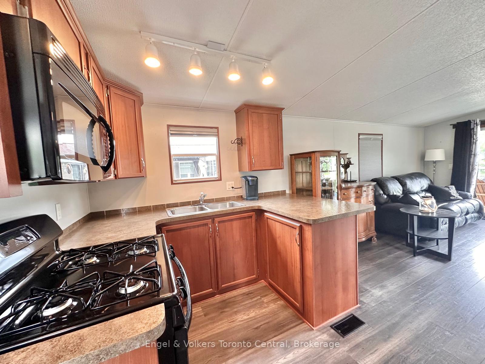 Photo 4 of Unit T115, 7489 Sideroad 5 E, Wellington North, Rural Wellington North — HOMEH