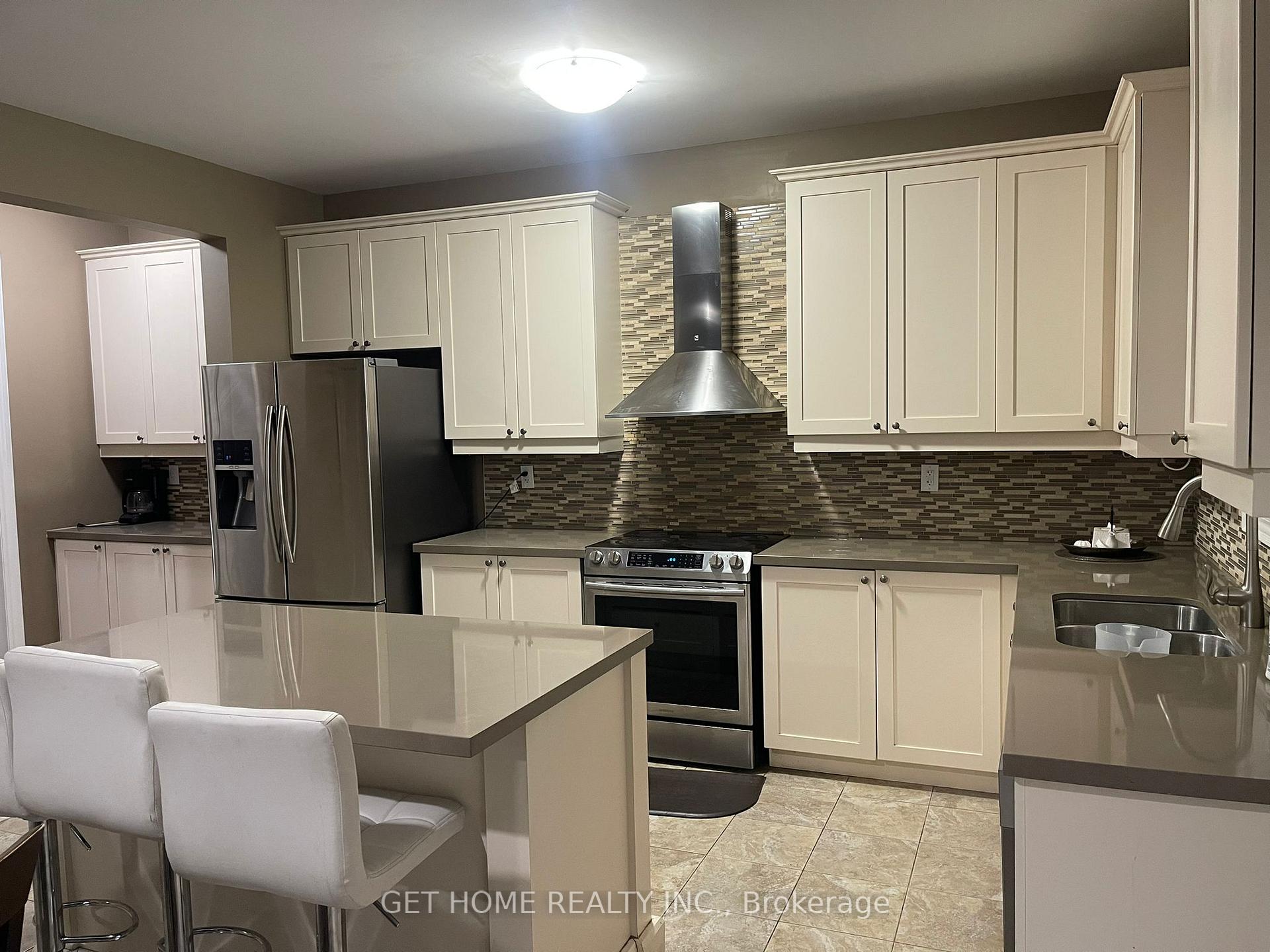 Photo 7 of 1692 Douglas Langtree Drive, Oshawa, Taunton — HOMEH
