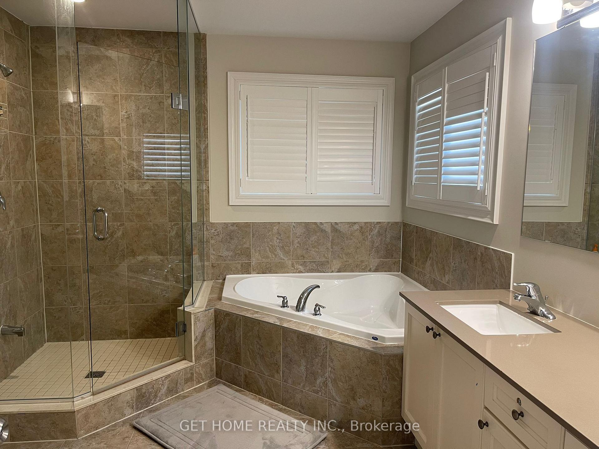 Photo 10 of 1692 Douglas Langtree Drive, Oshawa, Taunton — HOMEH