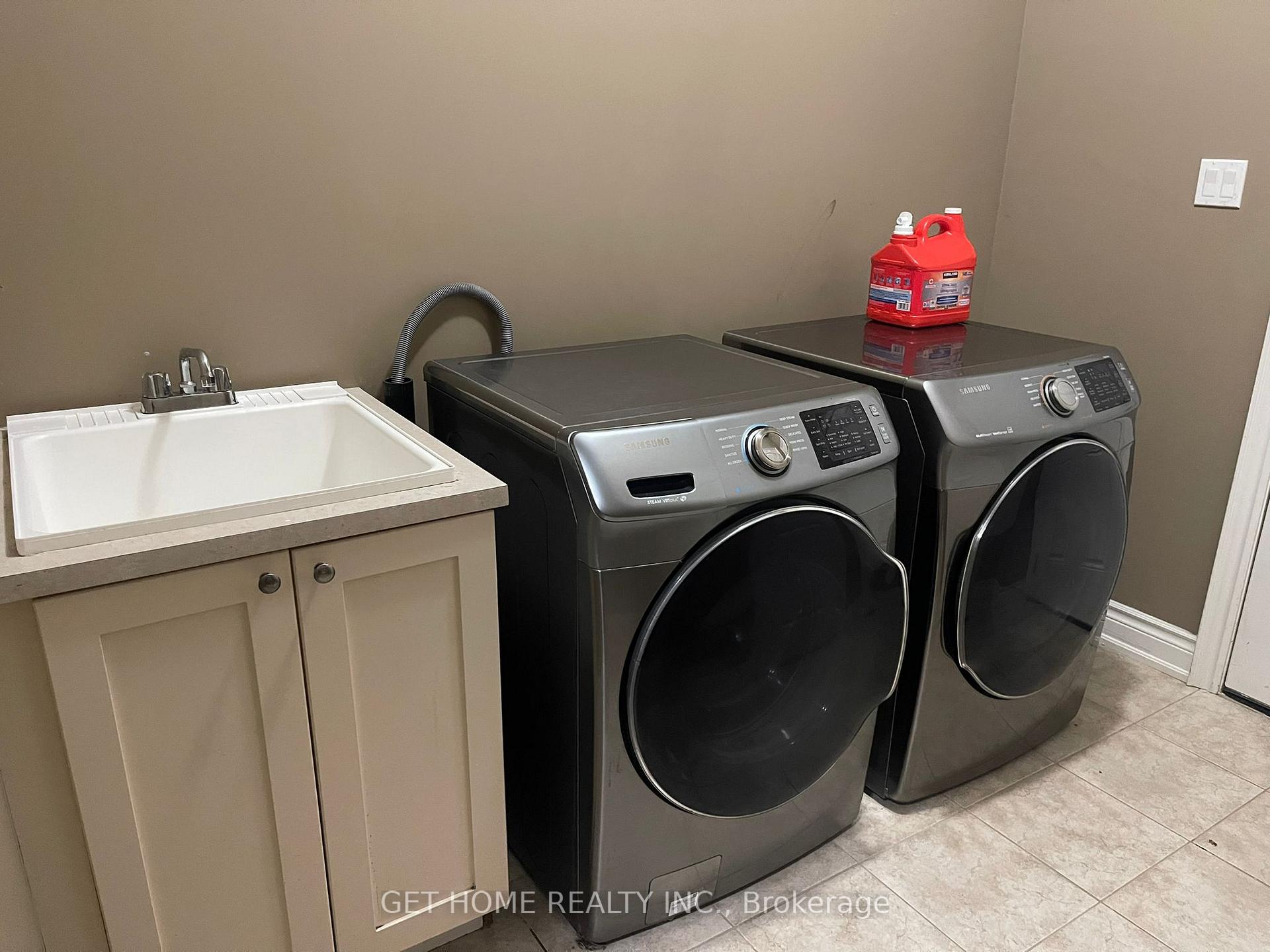 Photo 16 of 1692 Douglas Langtree Drive, Oshawa, Taunton — HOMEH