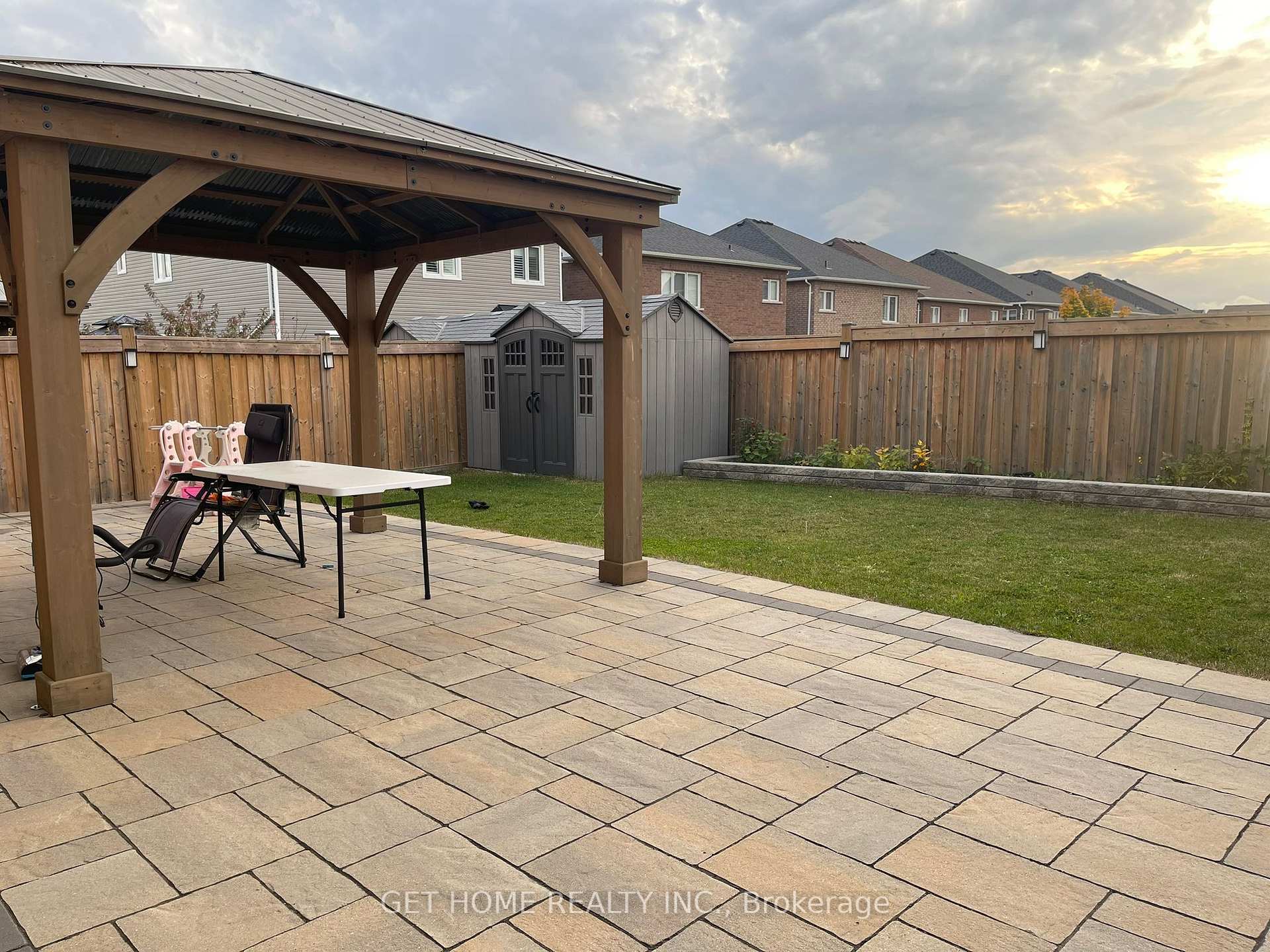 Photo 19 of 1692 Douglas Langtree Drive, Oshawa, Taunton — HOMEH