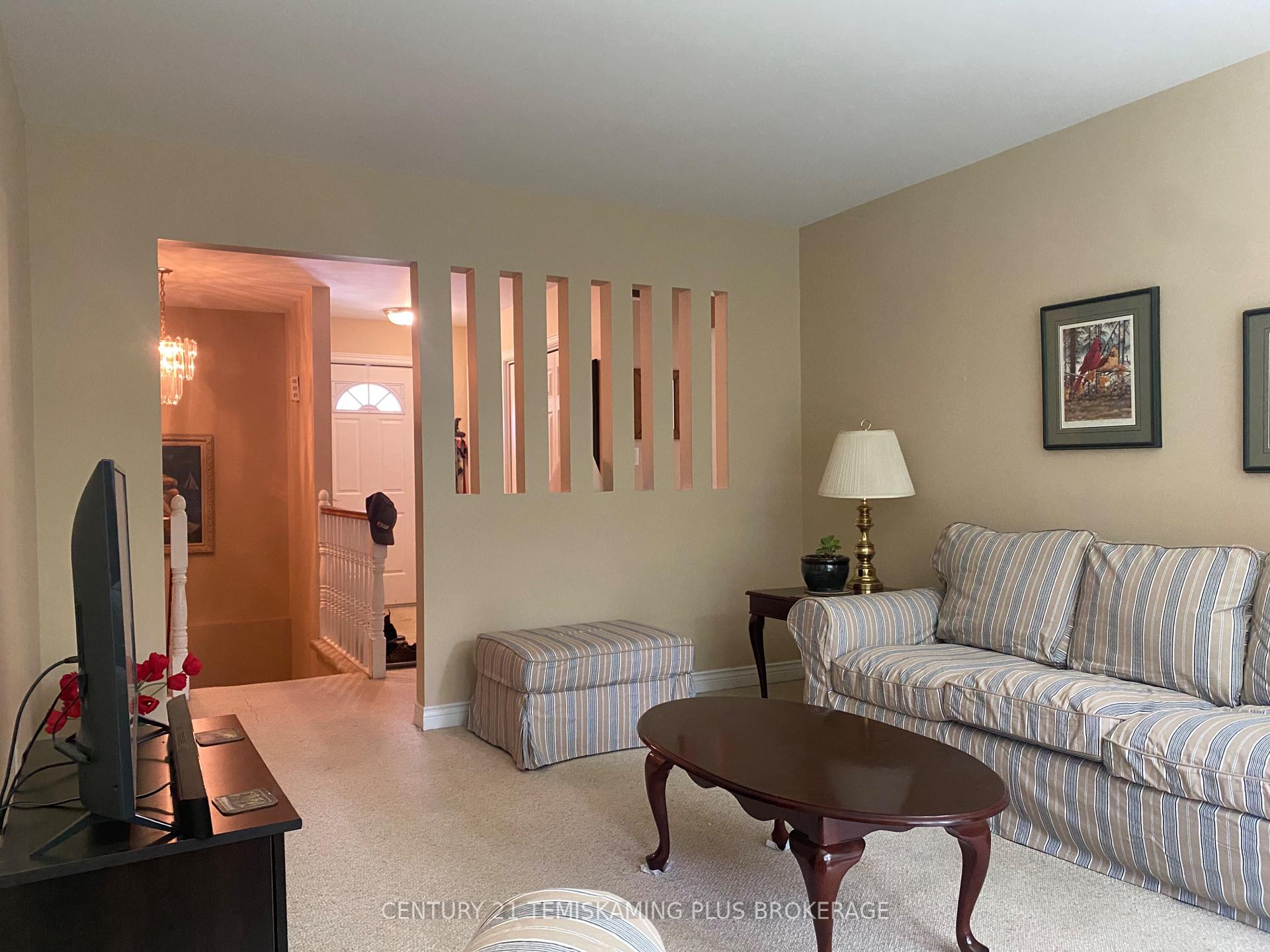 Photo 18 of 43 O'Connor Drive, Temagami — HOMEH