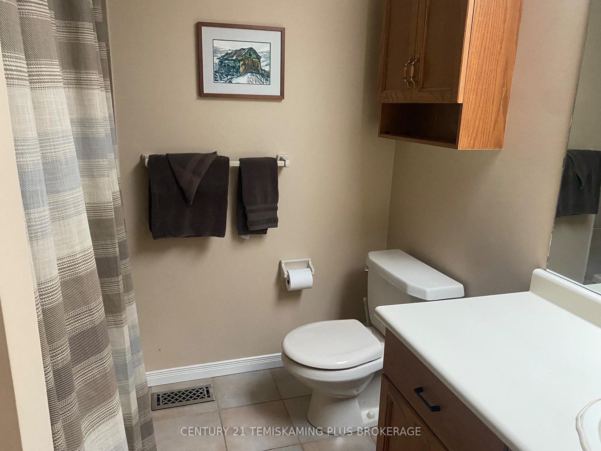 Photo 21 of 43 O'Connor Drive, Temagami — HOMEH