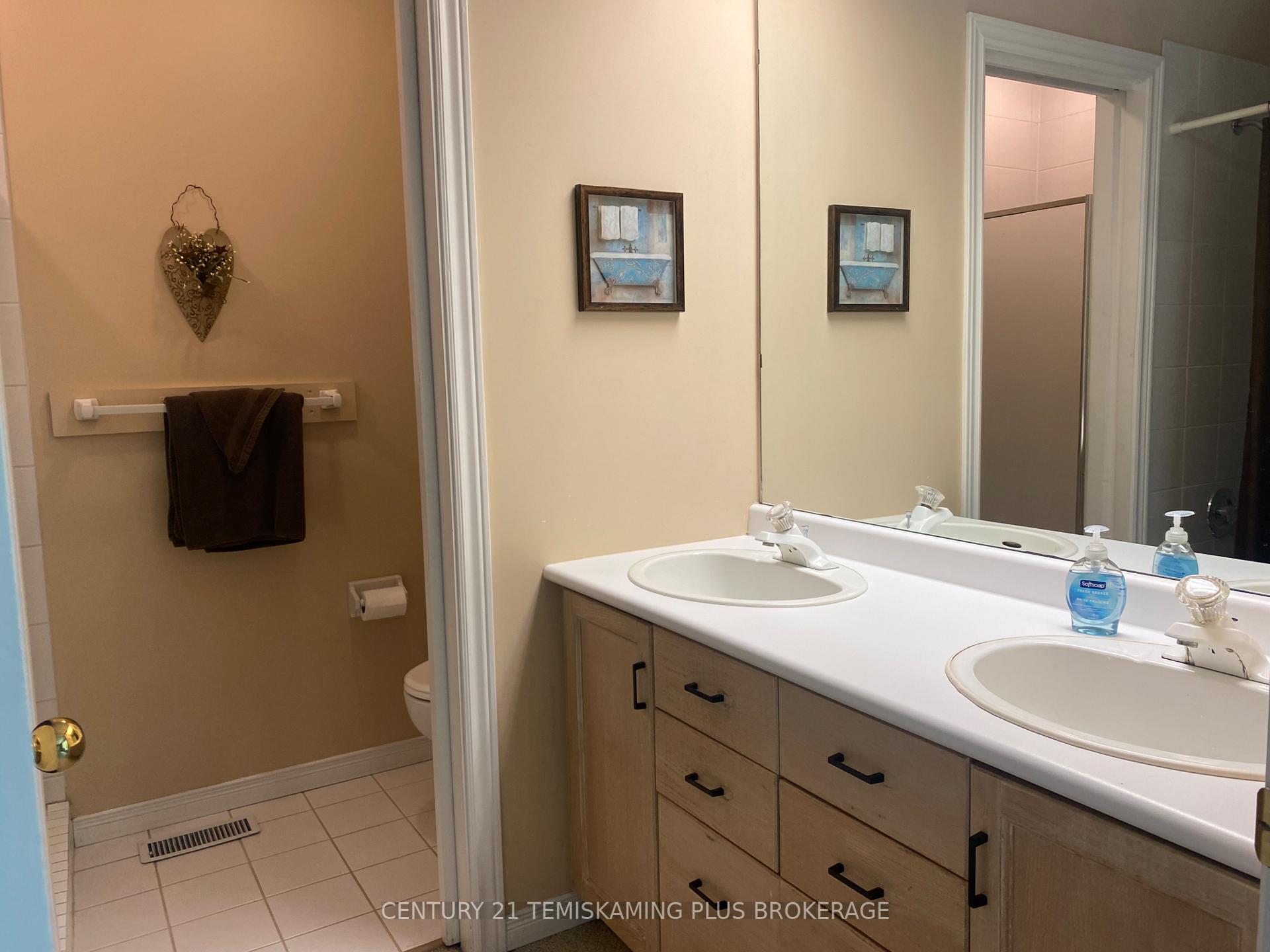 Photo 30 of 43 O'Connor Drive, Temagami — HOMEH