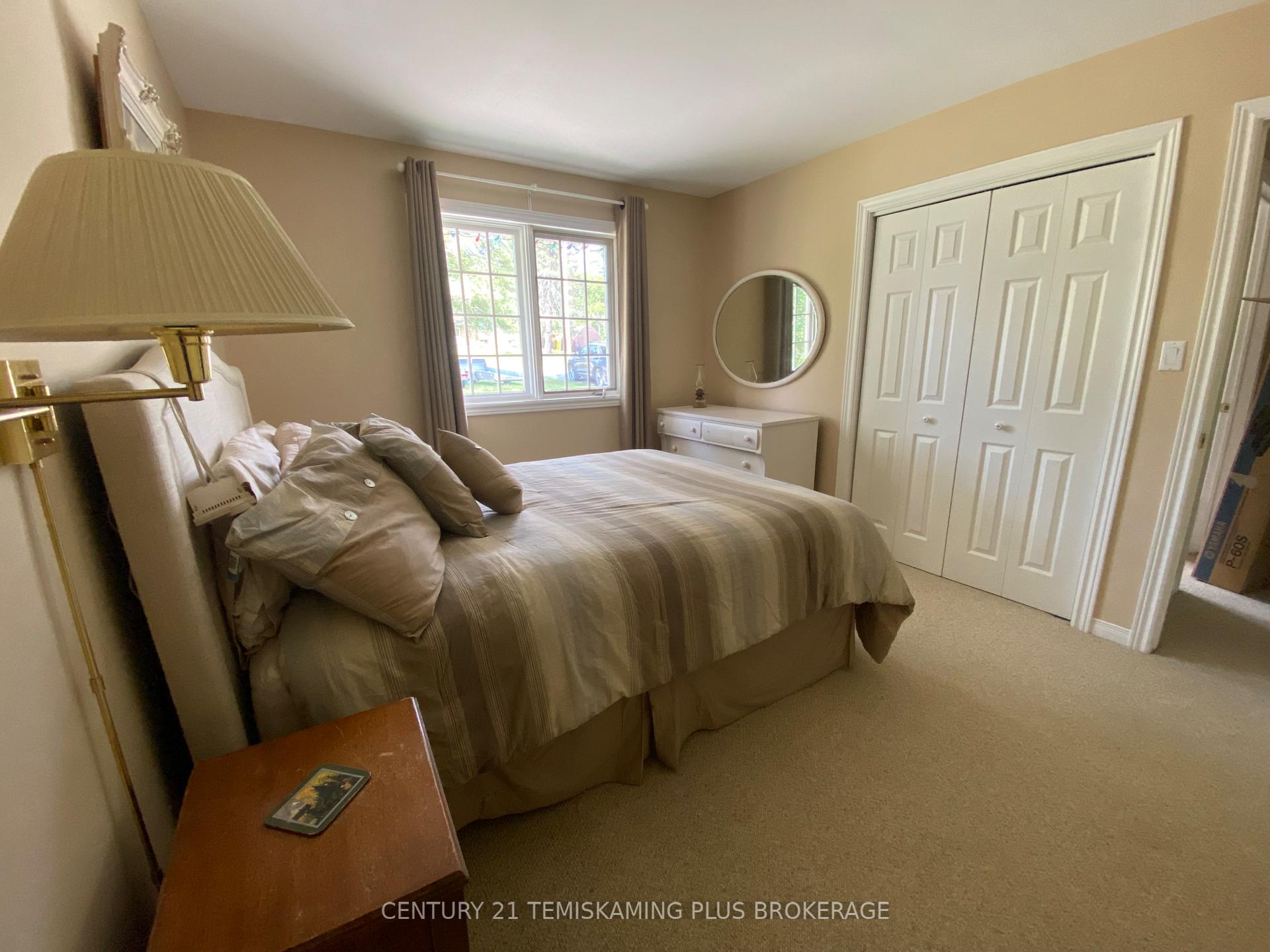 Photo 24 of 43 O'Connor Drive, Temagami — HOMEH