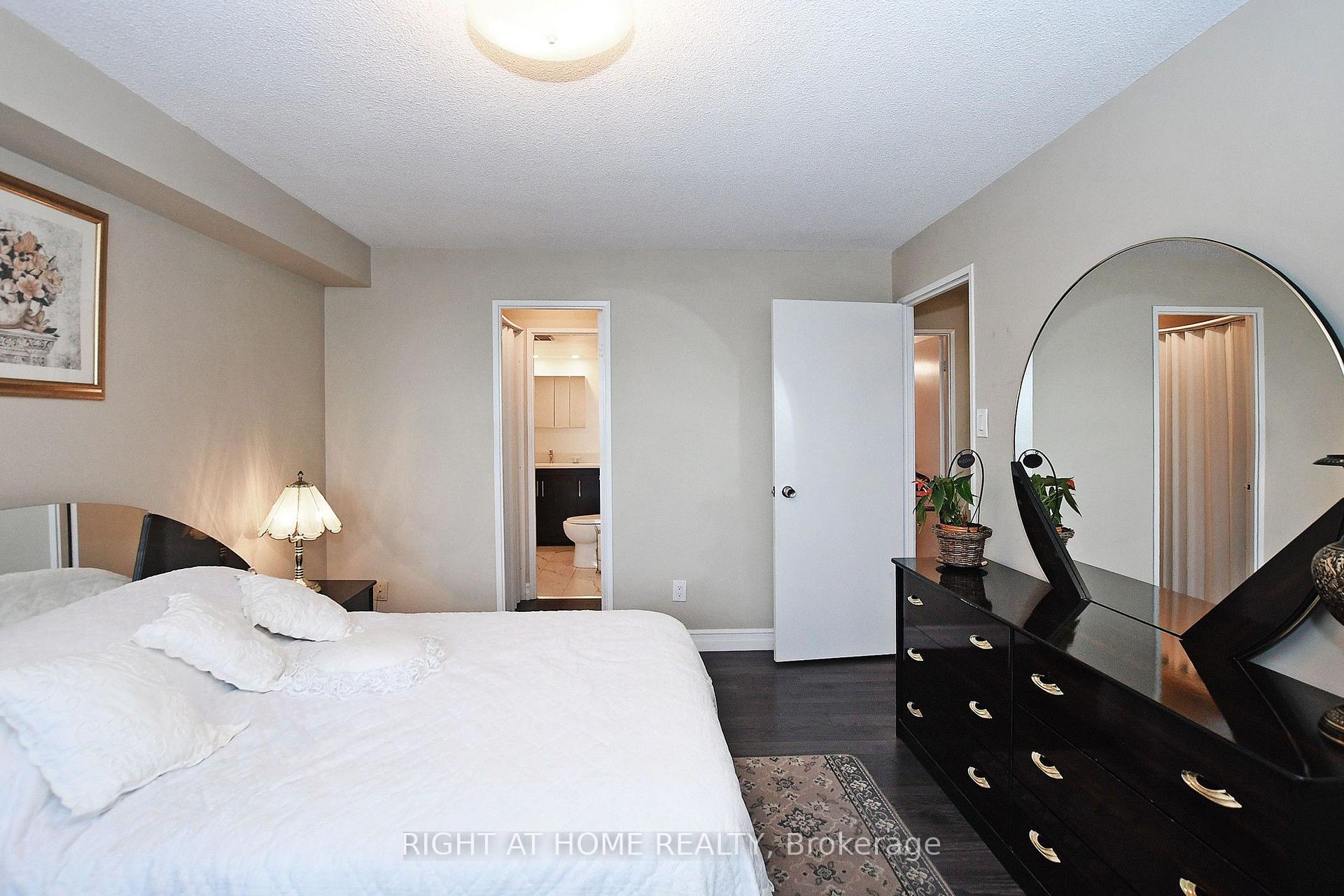 Photo 28 of Unit 806, 60 Inverlochy Boulevard, Markham, Royal Orchard — HOMEH