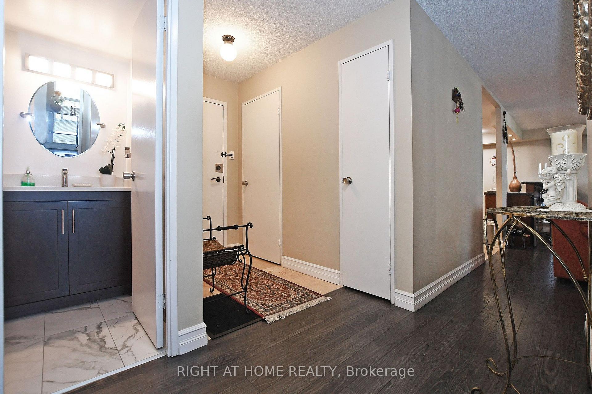 Photo 33 of Unit 806, 60 Inverlochy Boulevard, Markham, Royal Orchard — HOMEH
