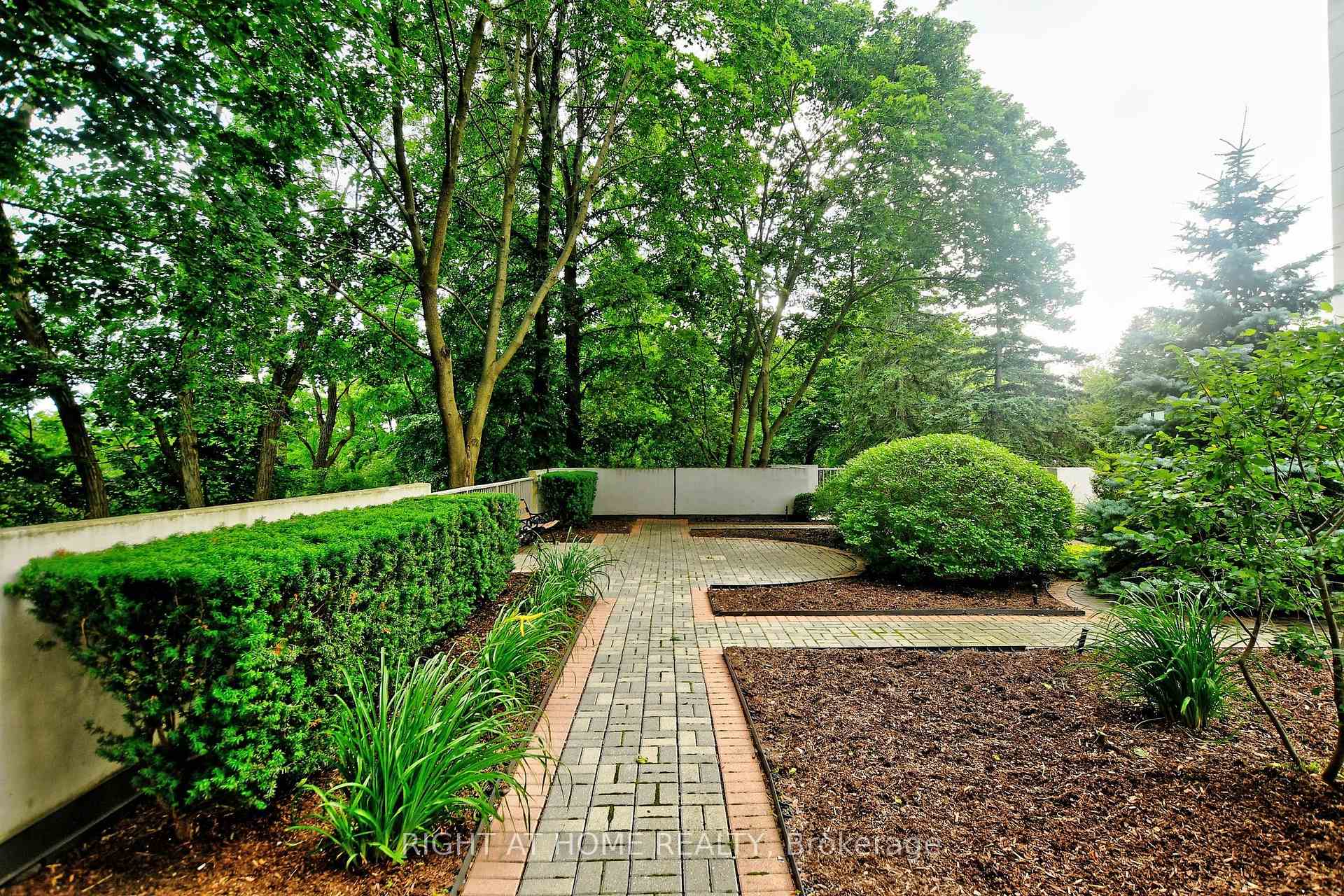 Photo 36 of Unit 806, 60 Inverlochy Boulevard, Markham, Royal Orchard — HOMEH