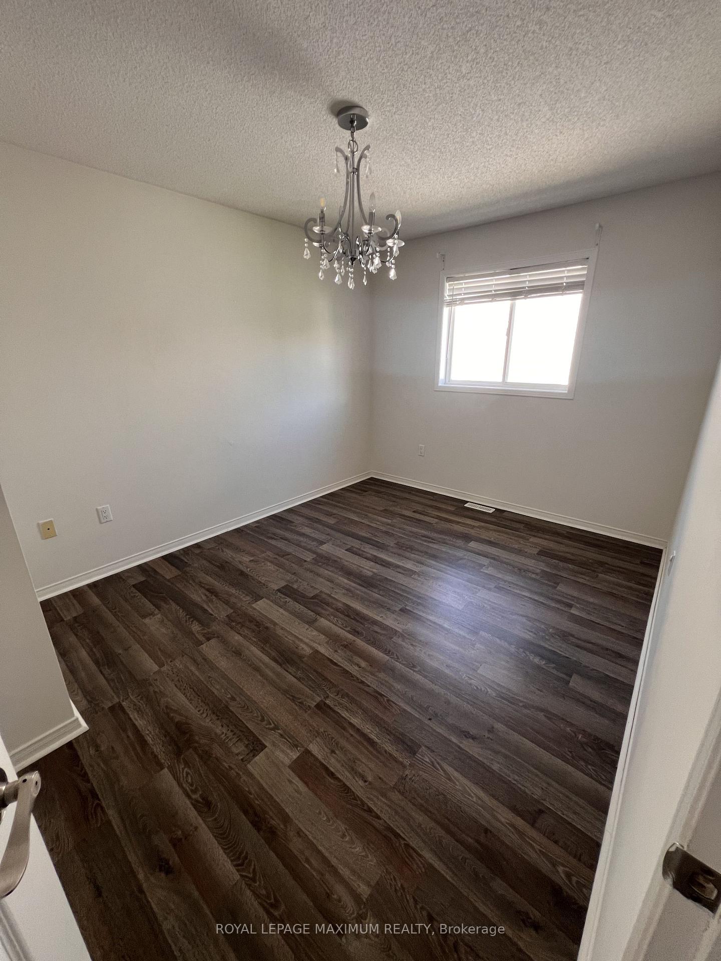 Photo 15 of Unit Main, 82 Ambler Bay, Barrie, Georgian Drive — HOMEH