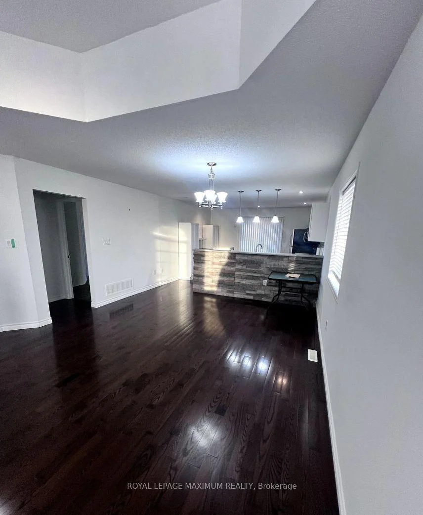 Photo 24 of Unit Main, 82 Ambler Bay, Barrie, Georgian Drive — HOMEH