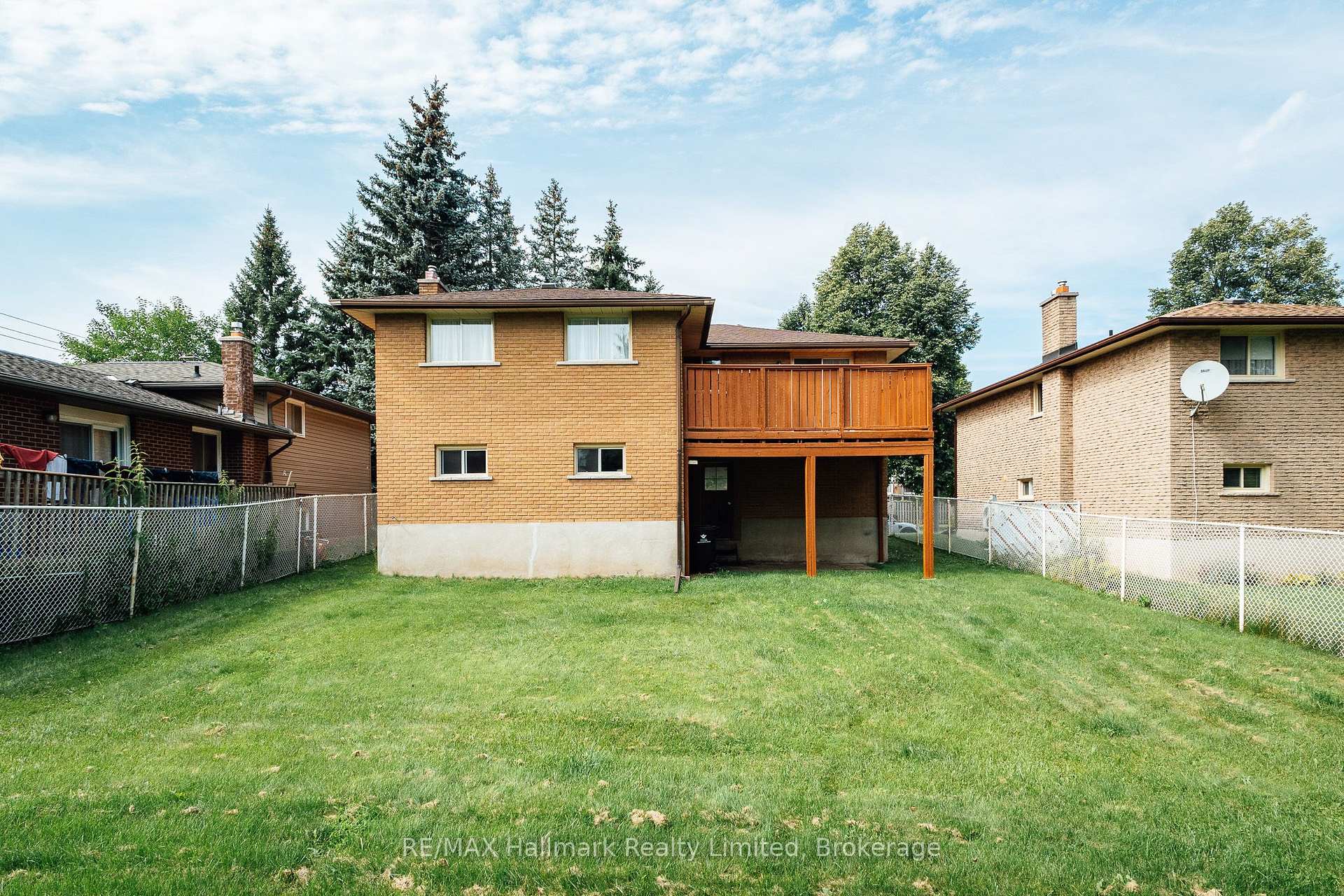 Photo 27 of 117 Old Country Drive, Kitchener, Country Hills — HOMEH