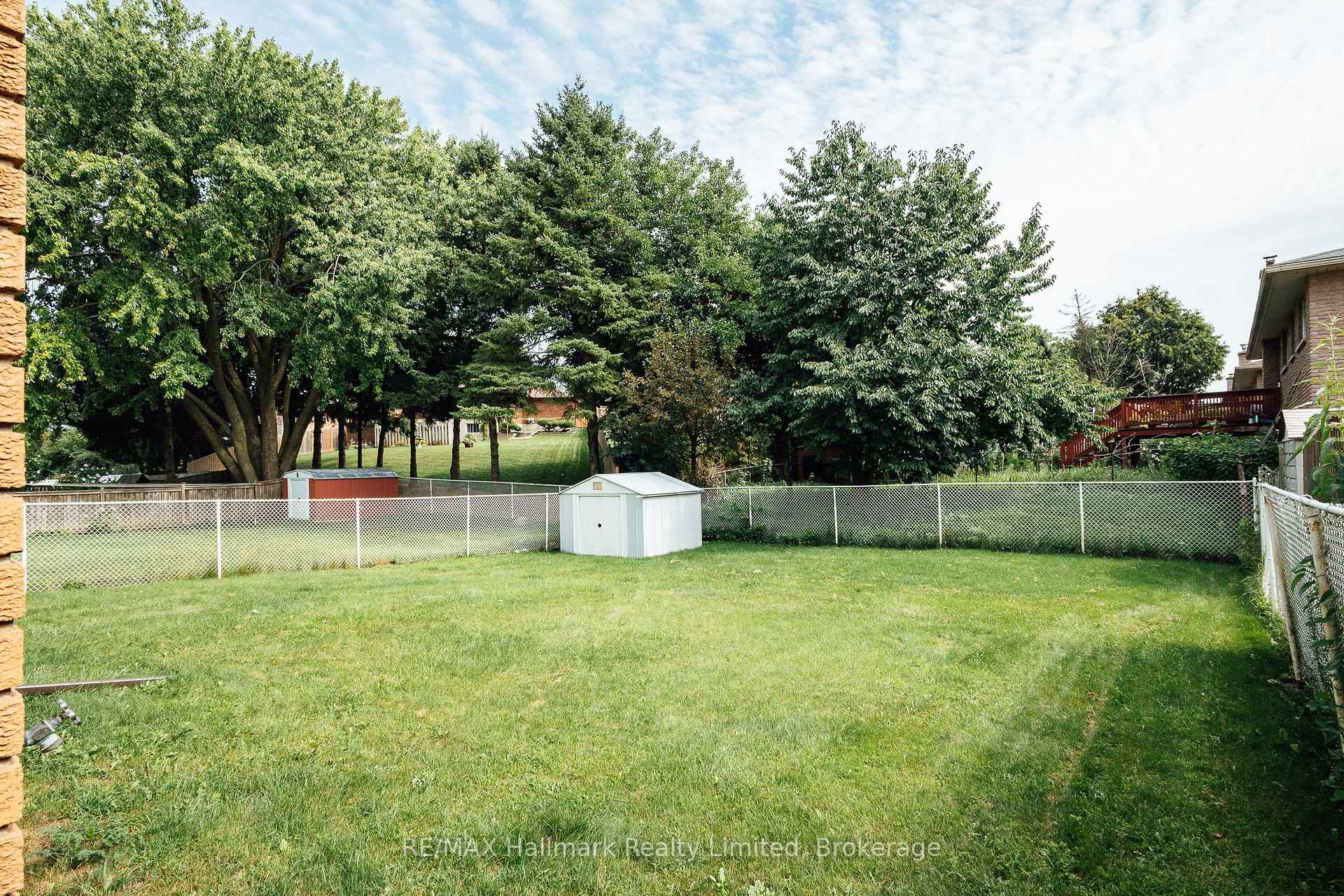 Photo 29 of 117 Old Country Drive, Kitchener, Country Hills — HOMEH