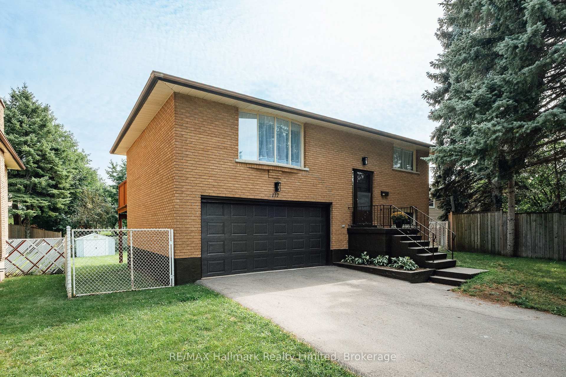 Photo 30 of 117 Old Country Drive, Kitchener, Country Hills — HOMEH
