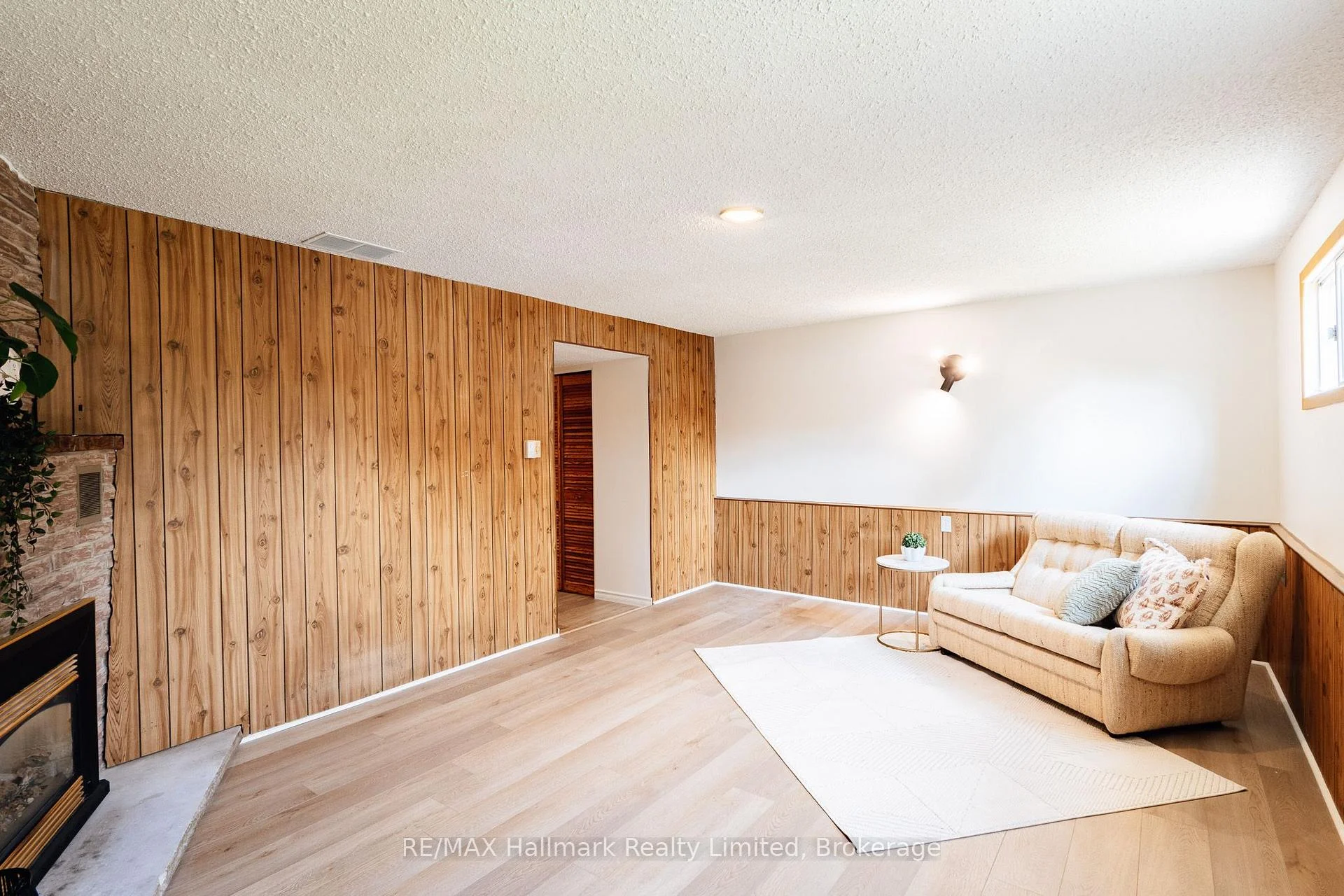 Photo 24 of 117 Old Country Drive, Kitchener, Country Hills — HOMEH