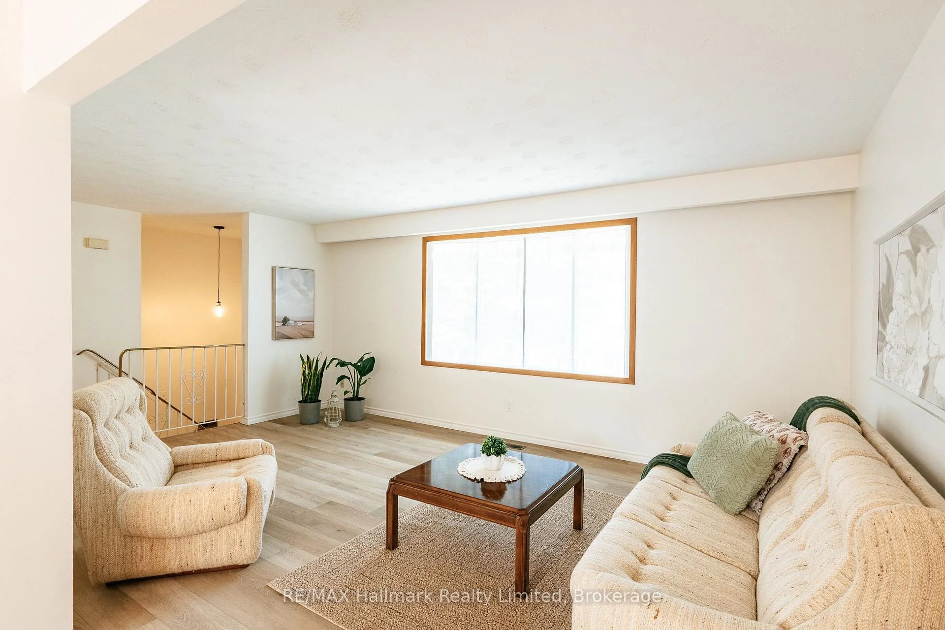 Photo 38 of 117 Old Country Drive, Kitchener, Country Hills — HOMEH