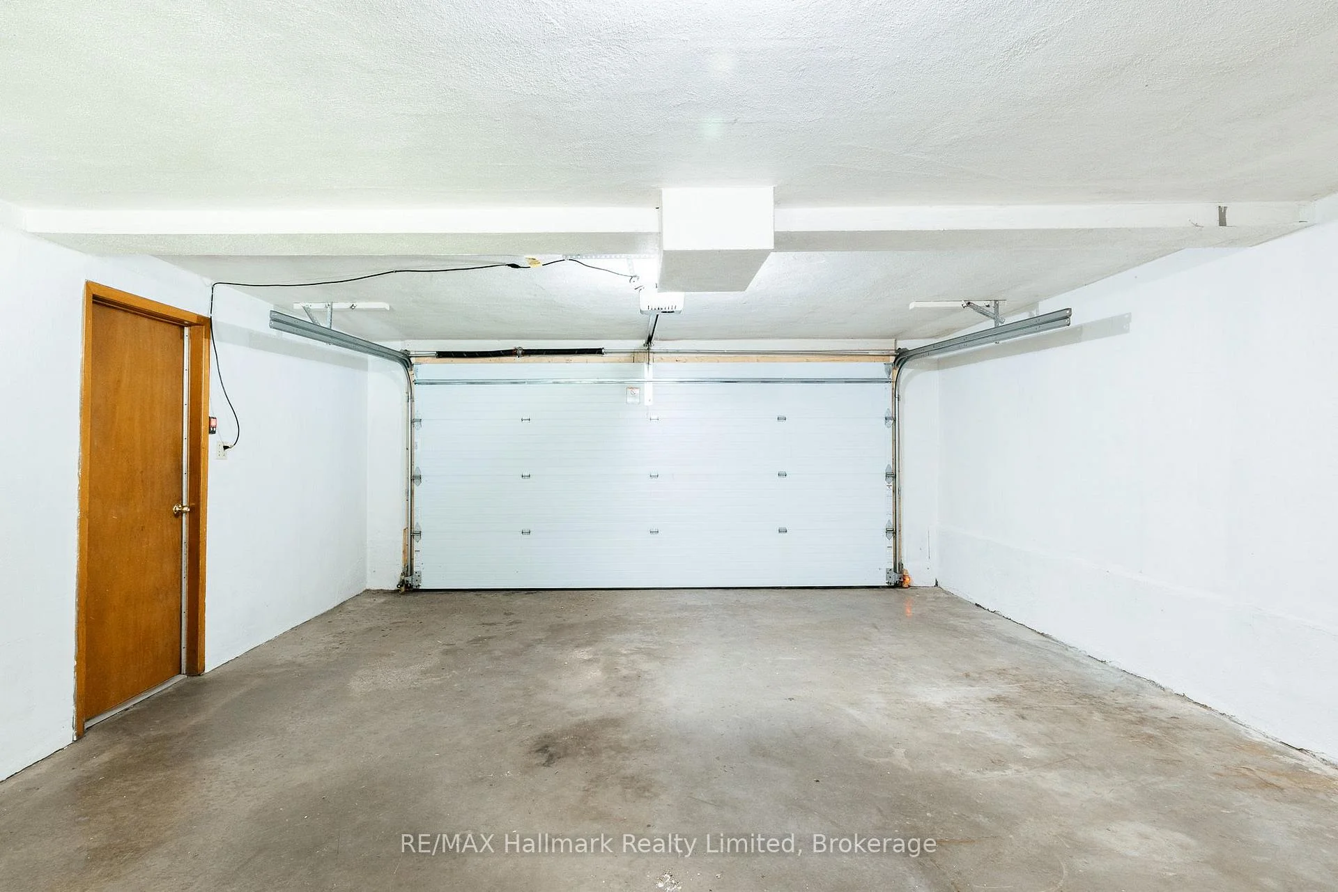 Photo 51 of 117 Old Country Drive, Kitchener, Country Hills — HOMEH