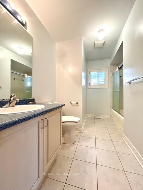 Photo 17 of 30 Chippingwood Manor, Aurora, Bayview Wellington — HOMEH